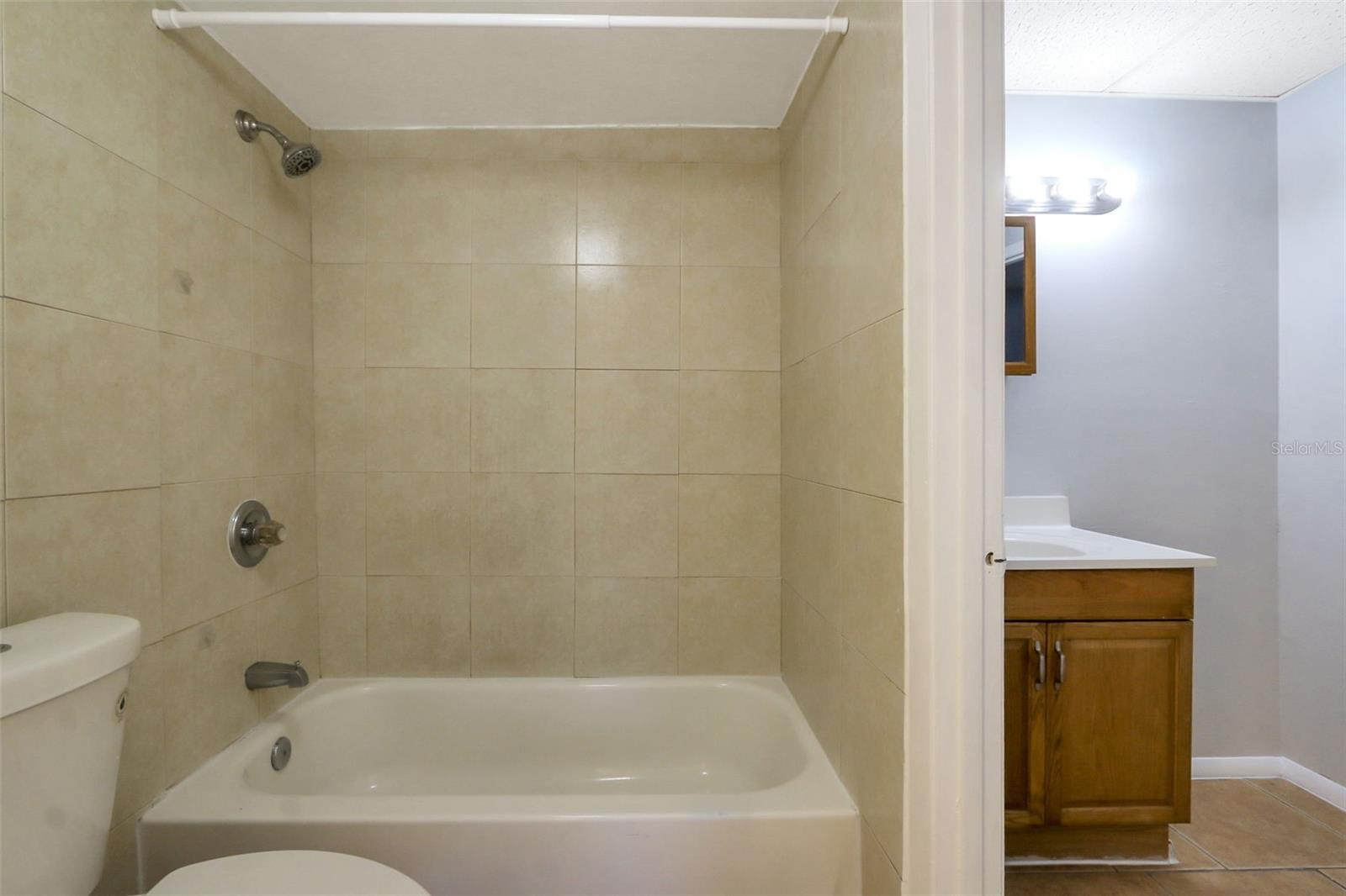 Image 10 of 18 For 1902 Honour Road 11