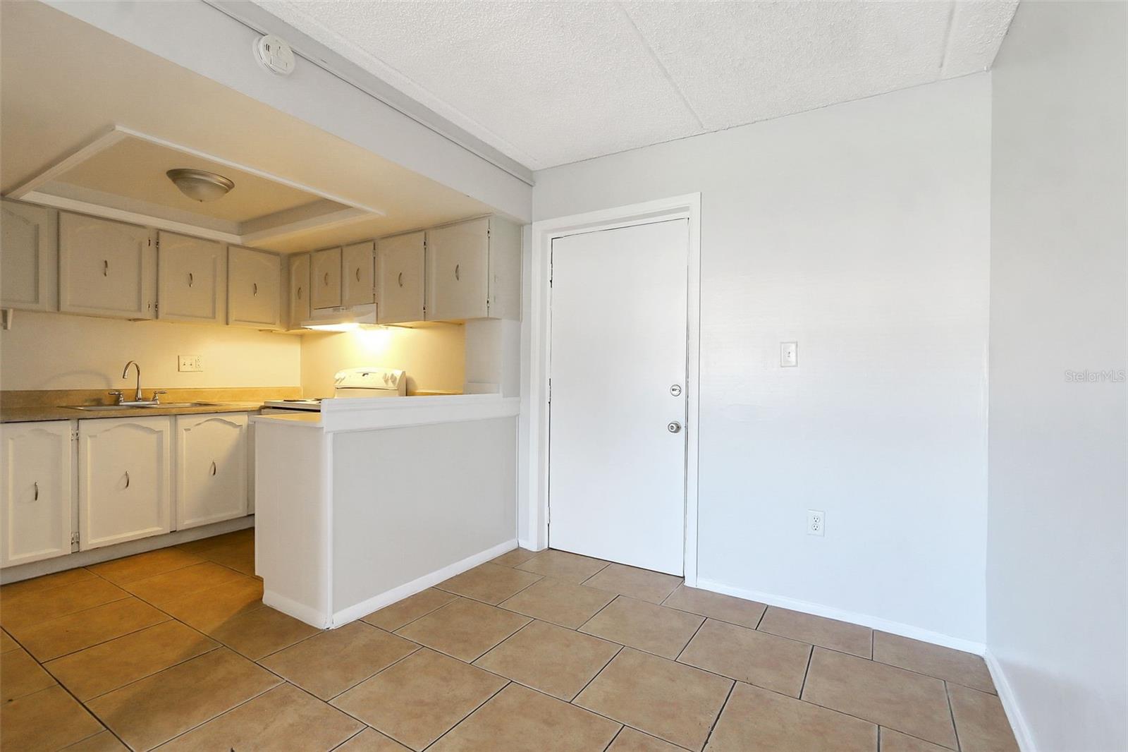 Image 4 of 18 For 1902 Honour Road 11