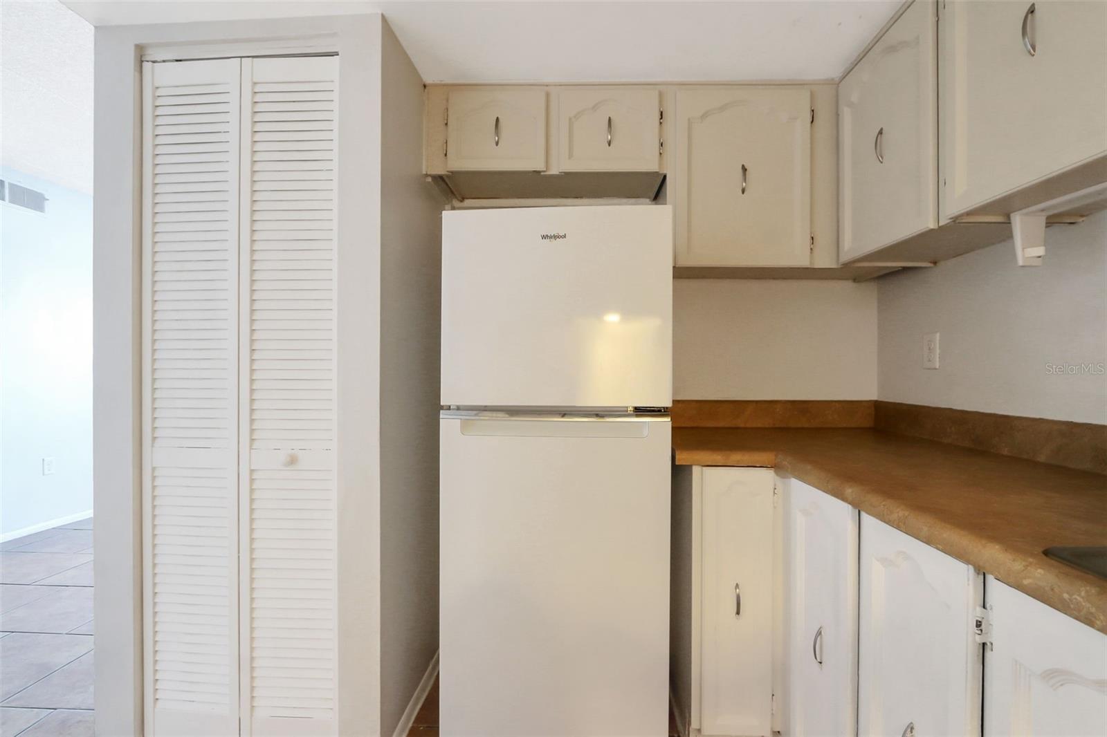 Image 7 of 18 For 1902 Honour Road 11