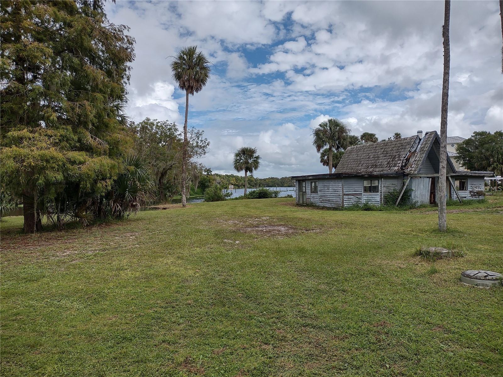 Image 14 of 18 For 56544 Pecan Road