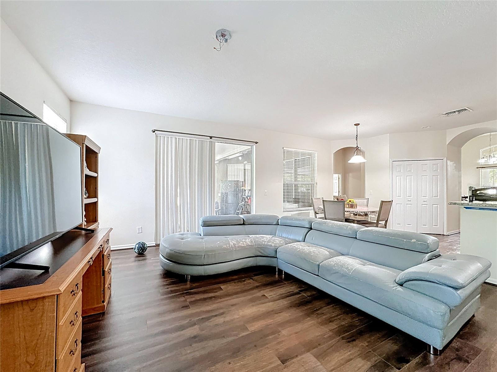 Image 26 of 72 For 3104 Conrad Court