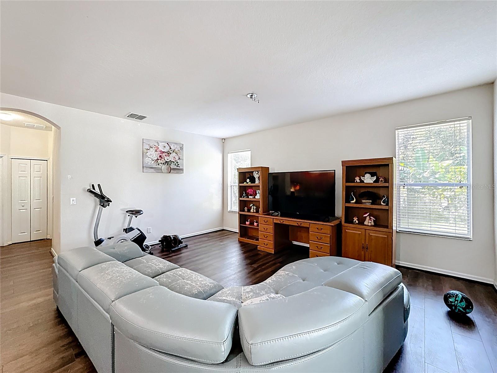 Image 28 of 72 For 3104 Conrad Court