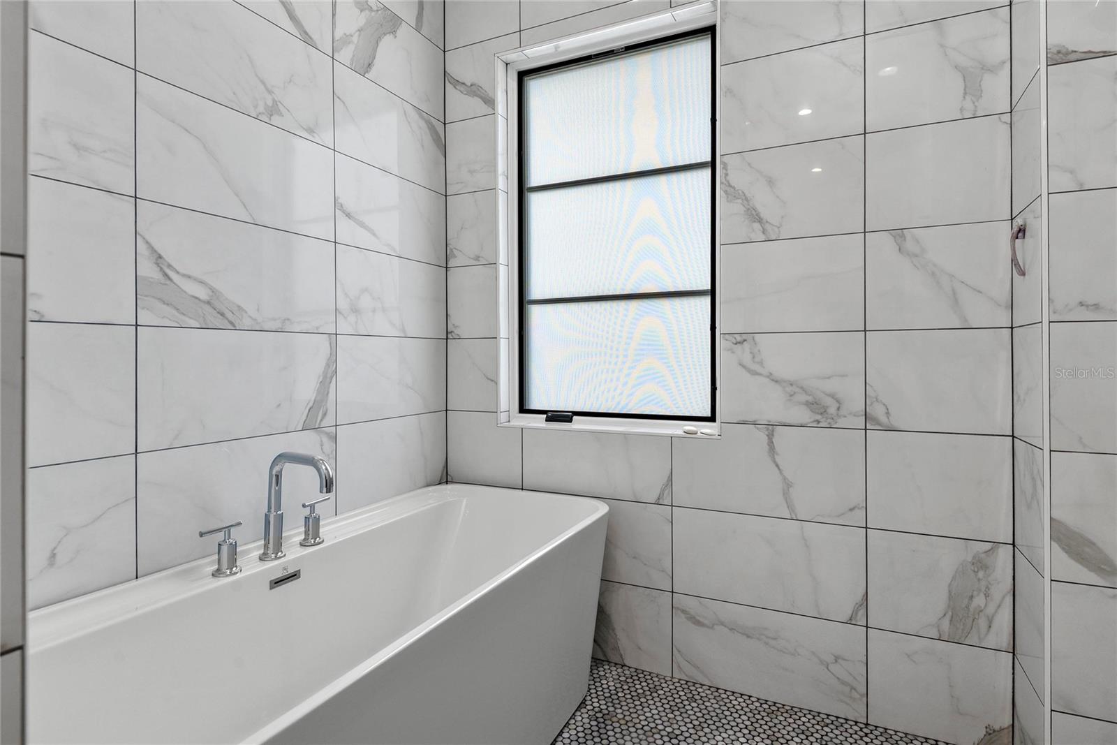 Image 24 of 45 For 503 Canton Avenue