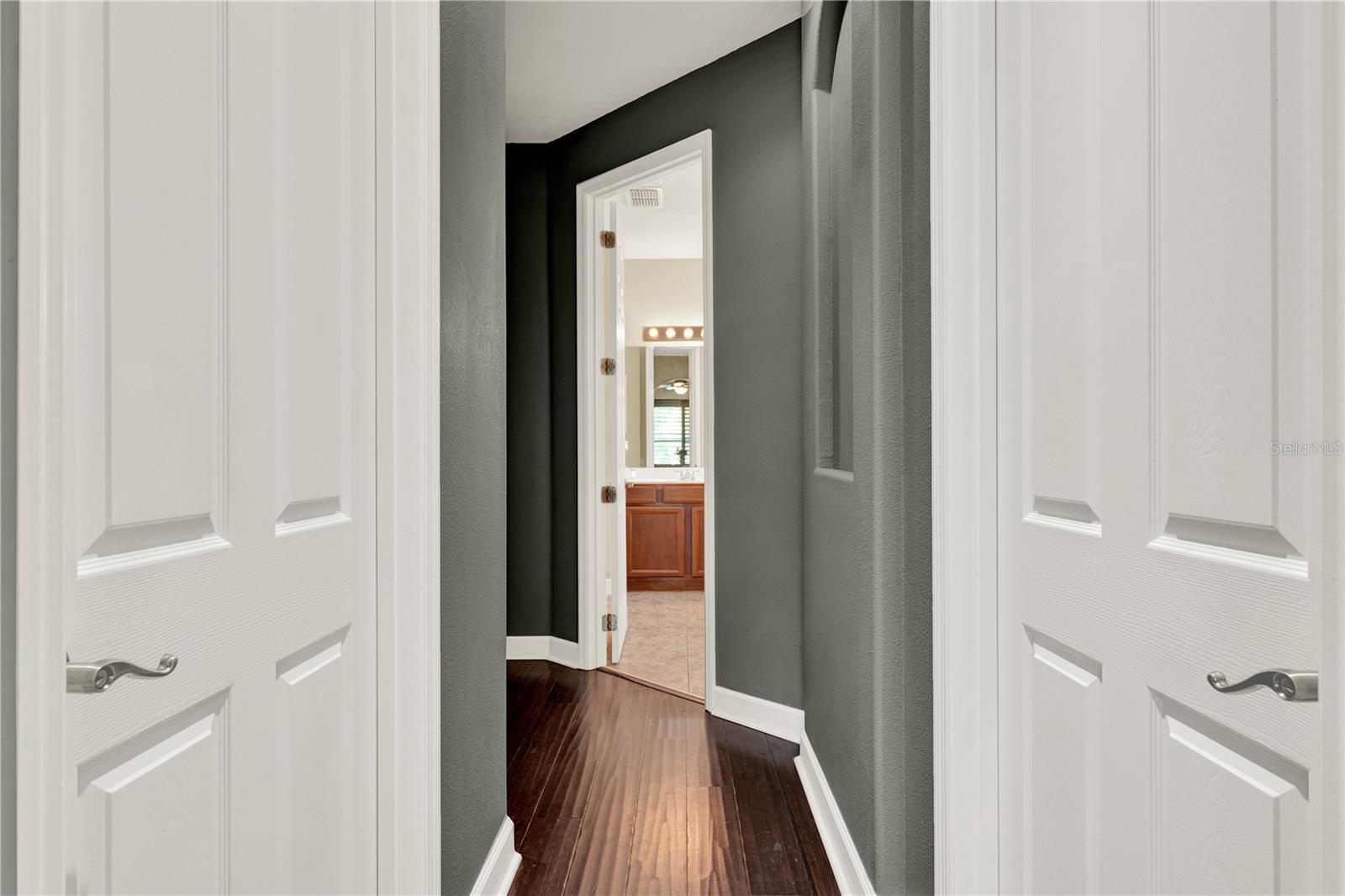 Image 23 of 53 For 955 Holly Springs Terrace