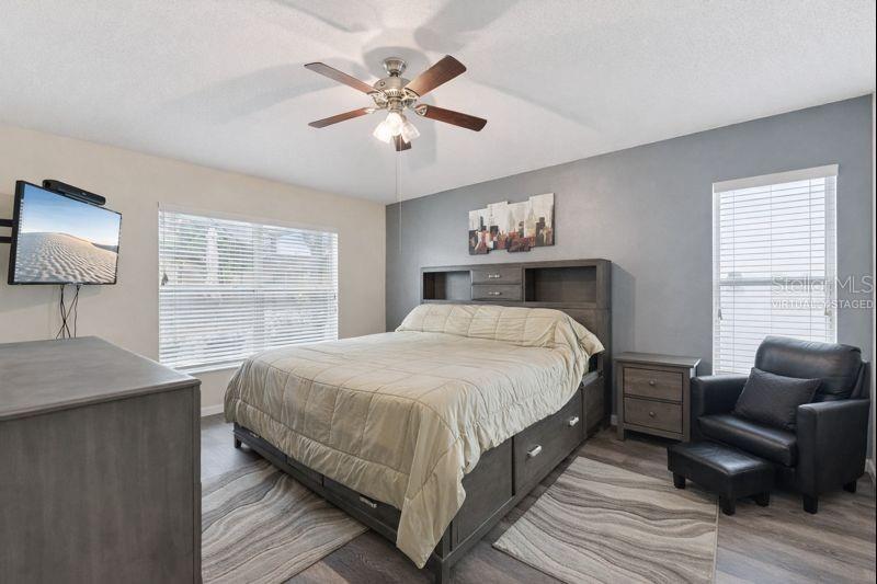 Image 15 of 52 For 1019 Lake Berkley Drive