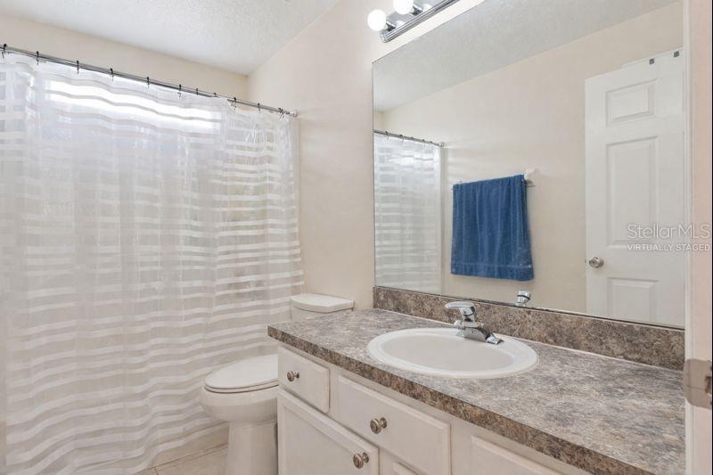 Image 20 of 52 For 1019 Lake Berkley Drive