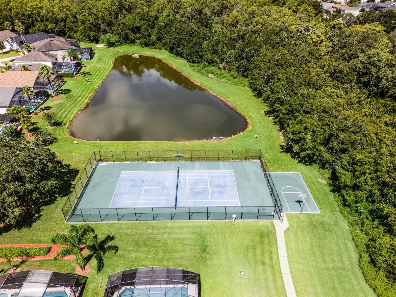 Image 39 of 52 For 1019 Lake Berkley Drive