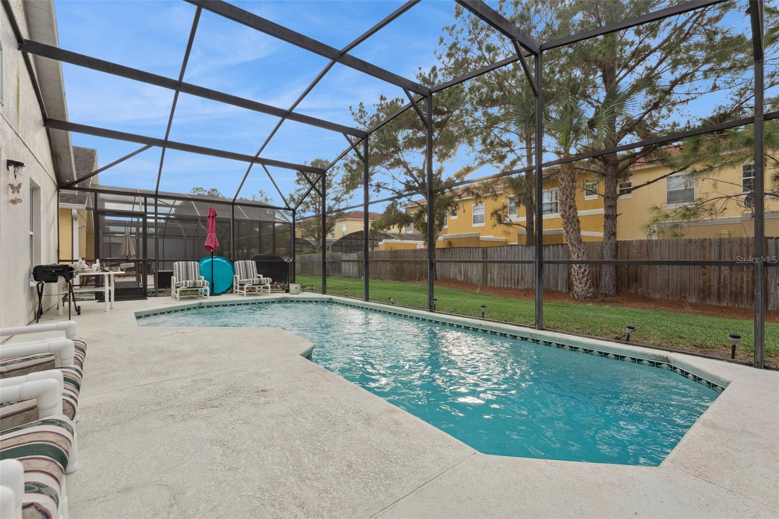 Image 4 of 52 For 1019 Lake Berkley Drive