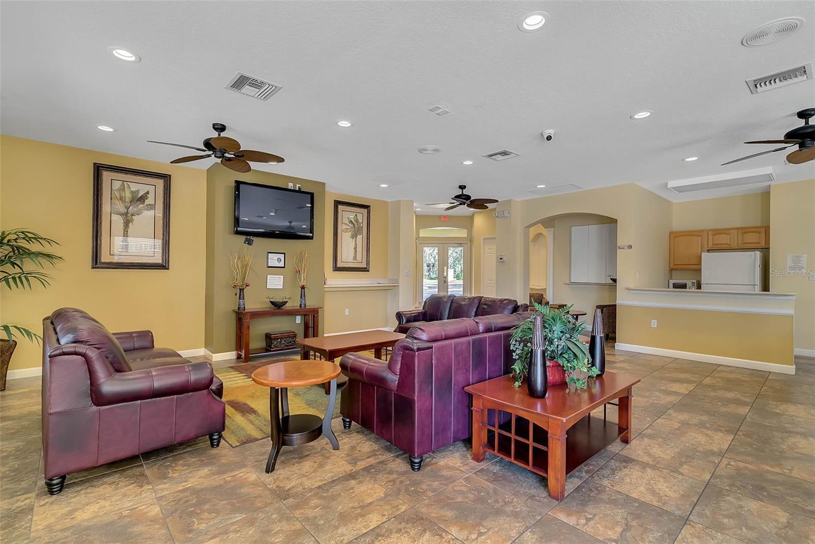 Image 45 of 52 For 1019 Lake Berkley Drive