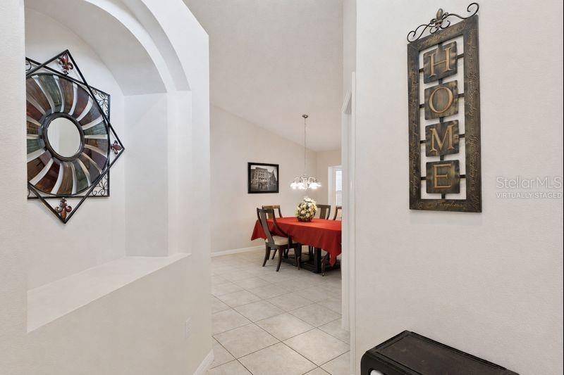 Image 7 of 52 For 1019 Lake Berkley Drive