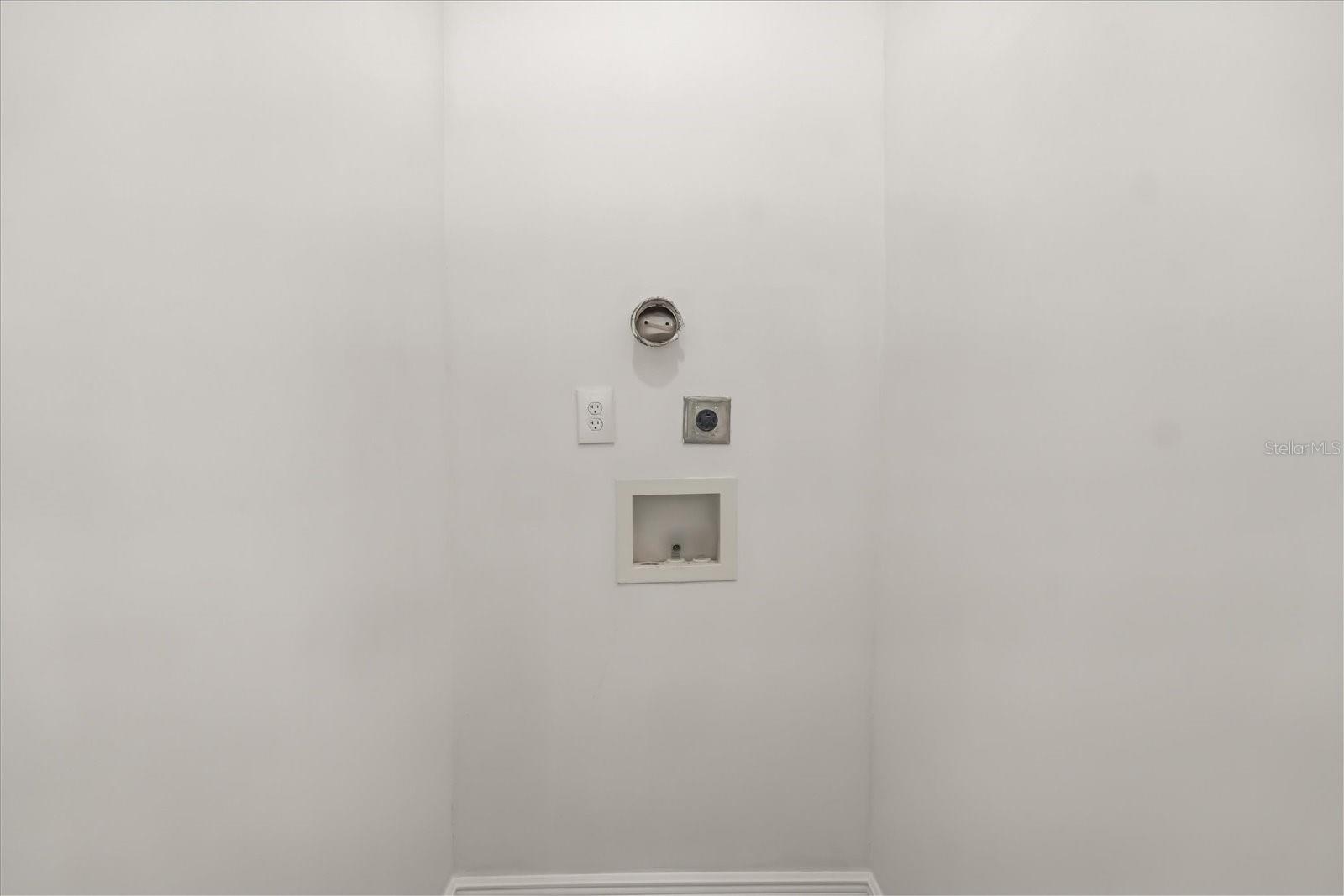 Image 13 of 33 For 520 7th Street