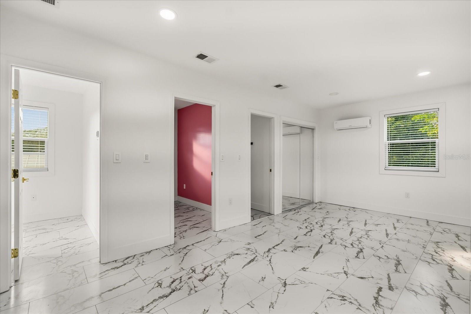 Image 19 of 33 For 520 7th Street