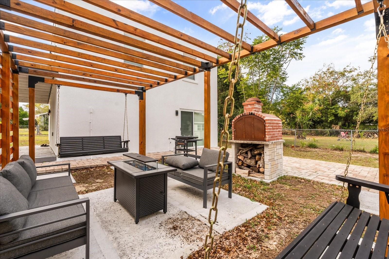 Image 27 of 33 For 520 7th Street