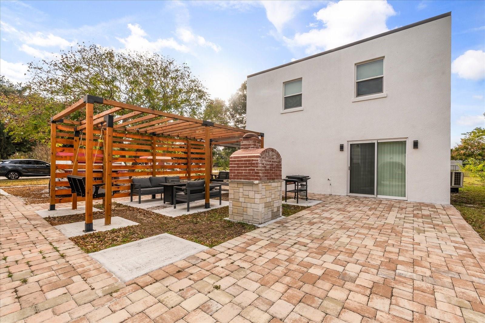 Image 28 of 33 For 520 7th Street