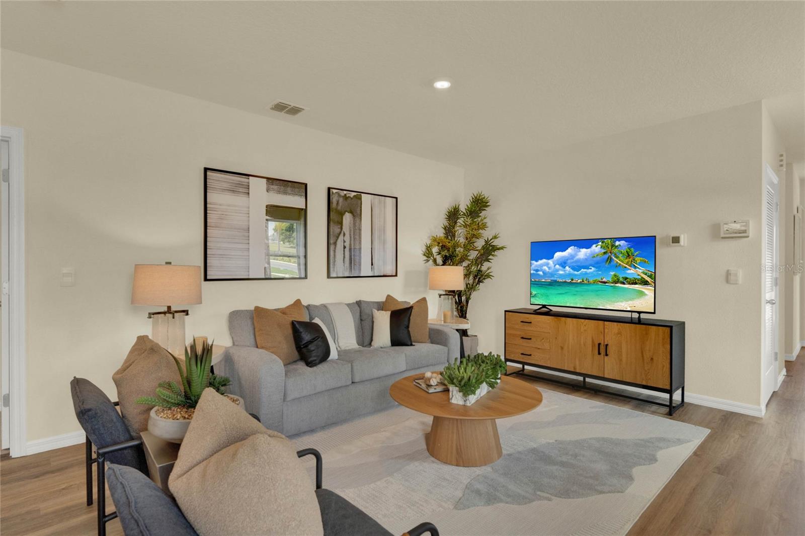 Image 4 of 34 For 6216 Galloping Drive