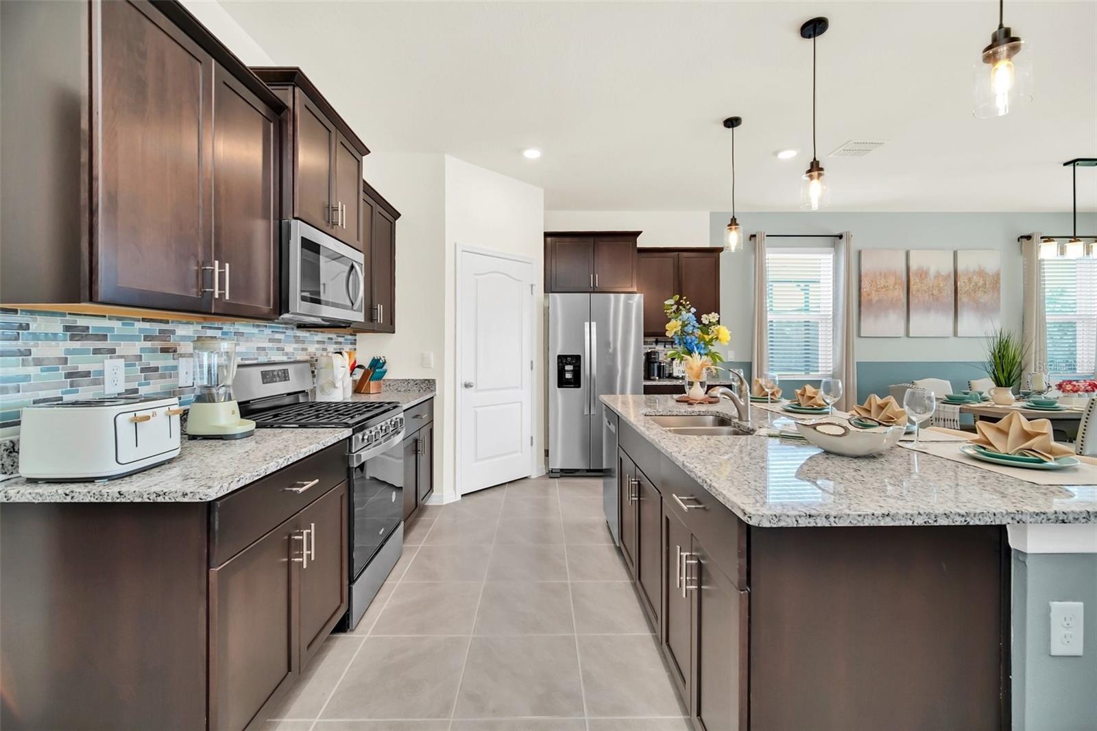 Image 10 of 65 For 7712 Oakmoss Loop