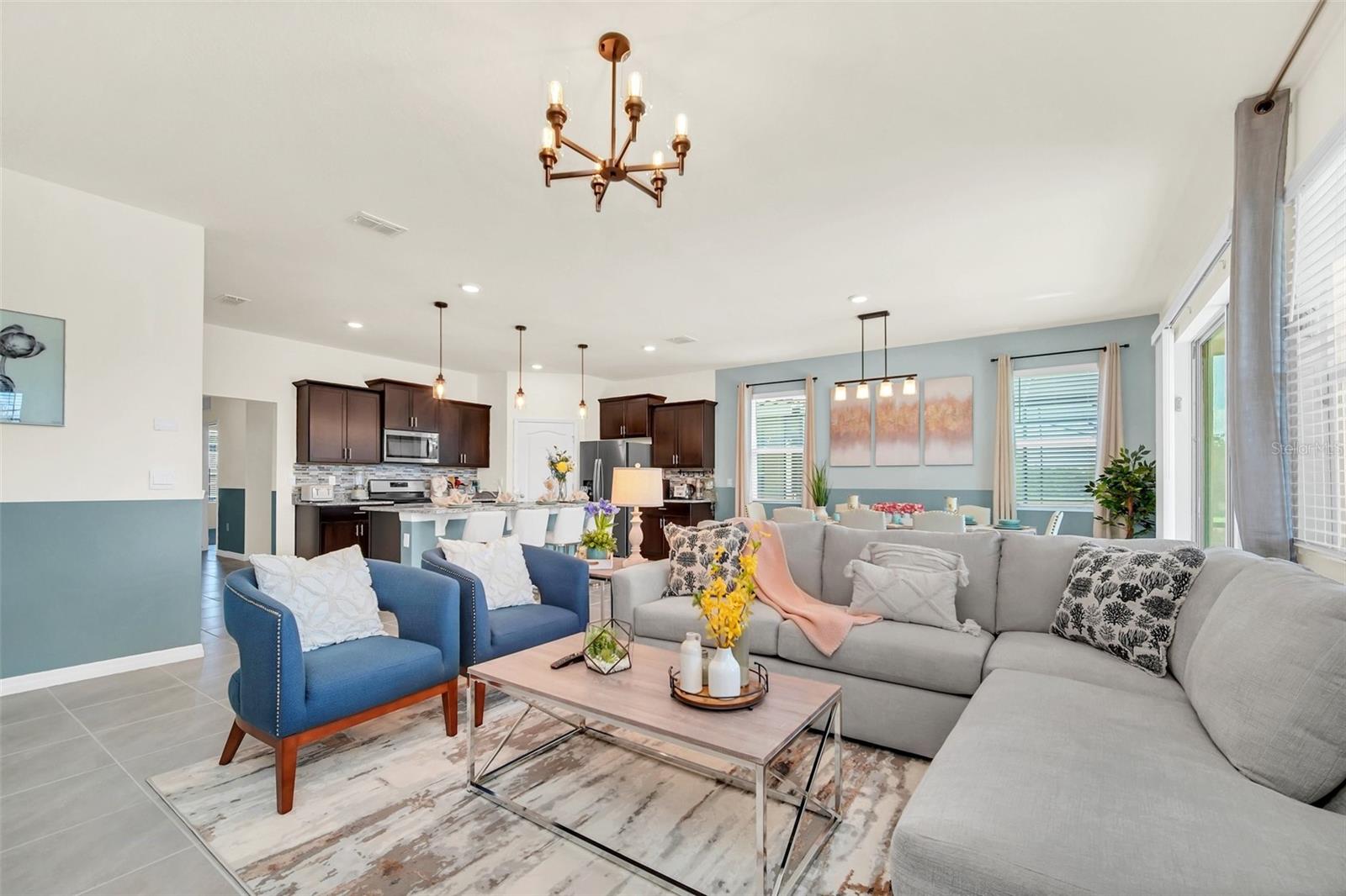 Image 19 of 65 For 7712 Oakmoss Loop