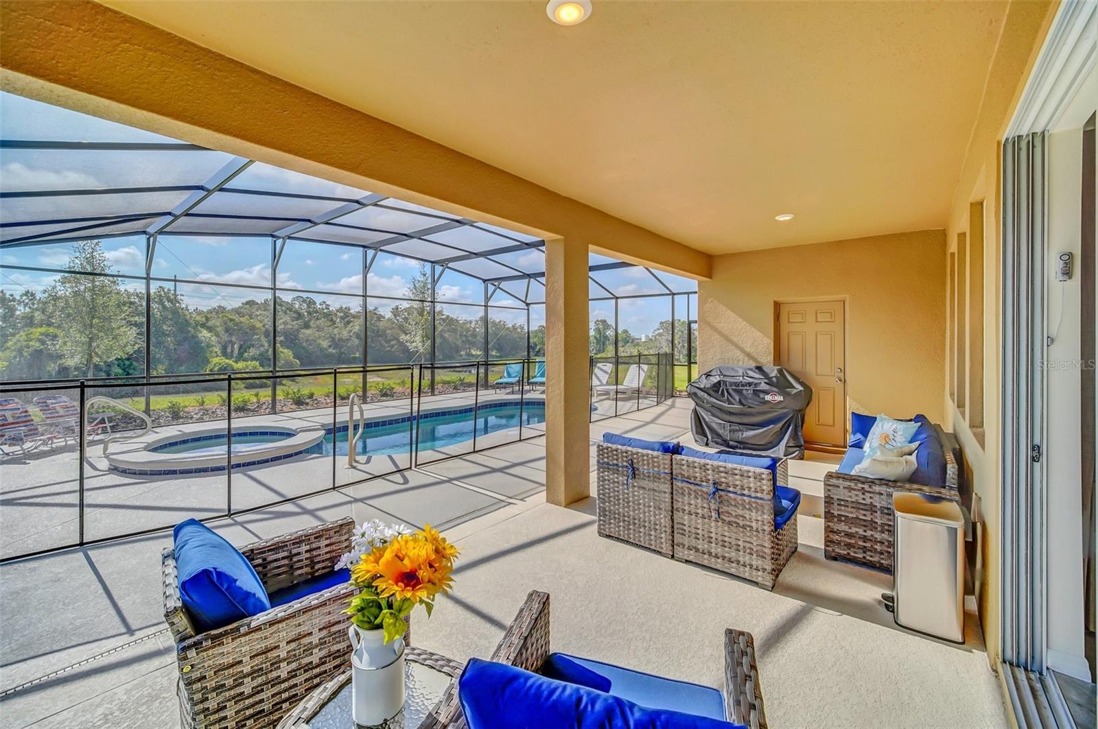 Image 2 of 65 For 7712 Oakmoss Loop