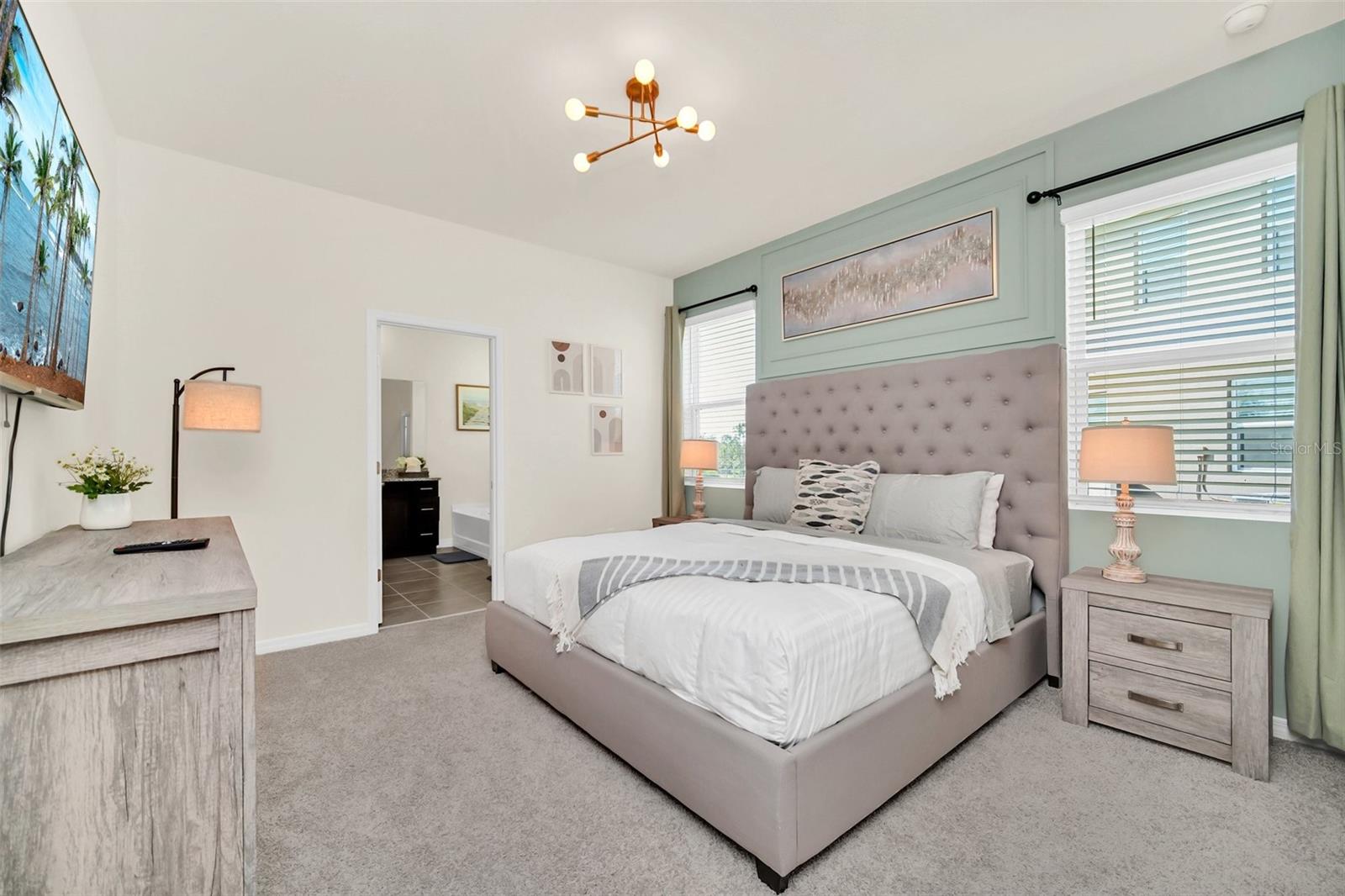 Image 24 of 65 For 7712 Oakmoss Loop