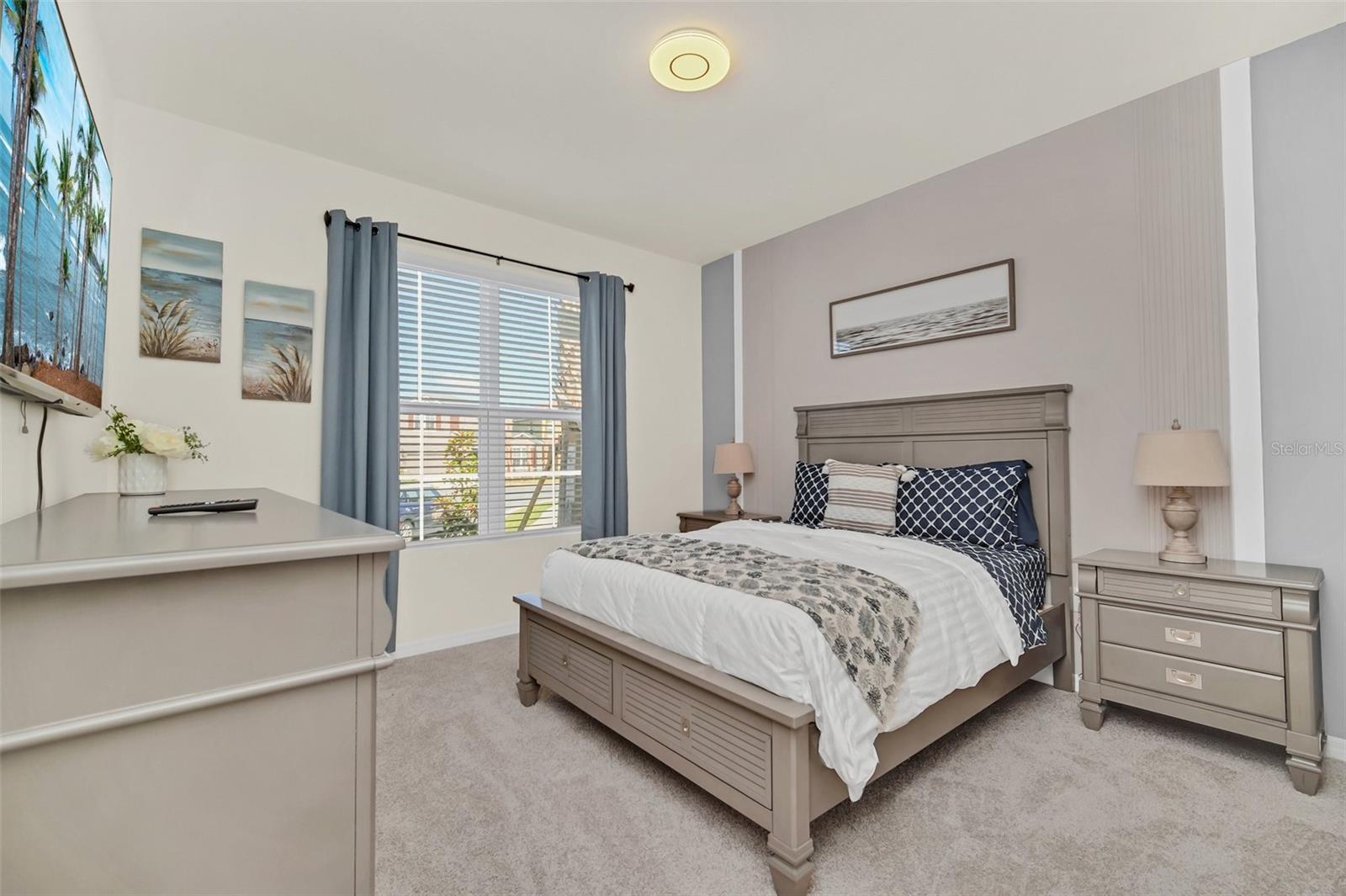 Image 28 of 65 For 7712 Oakmoss Loop