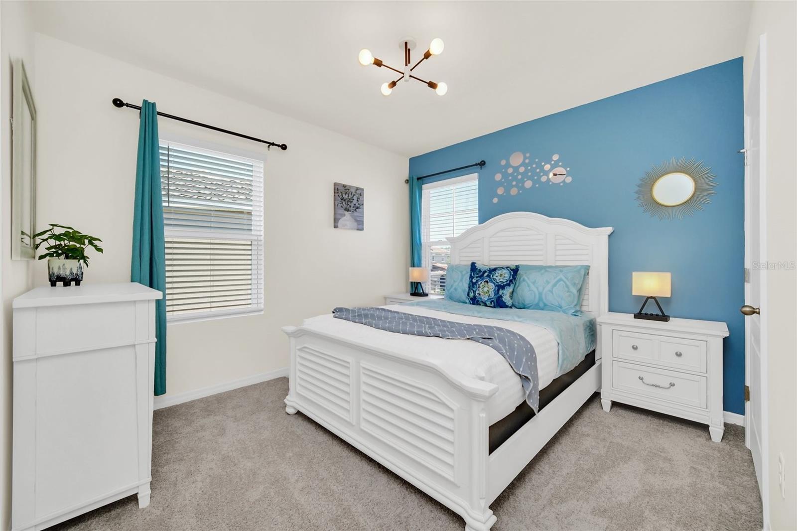 Image 35 of 65 For 7712 Oakmoss Loop