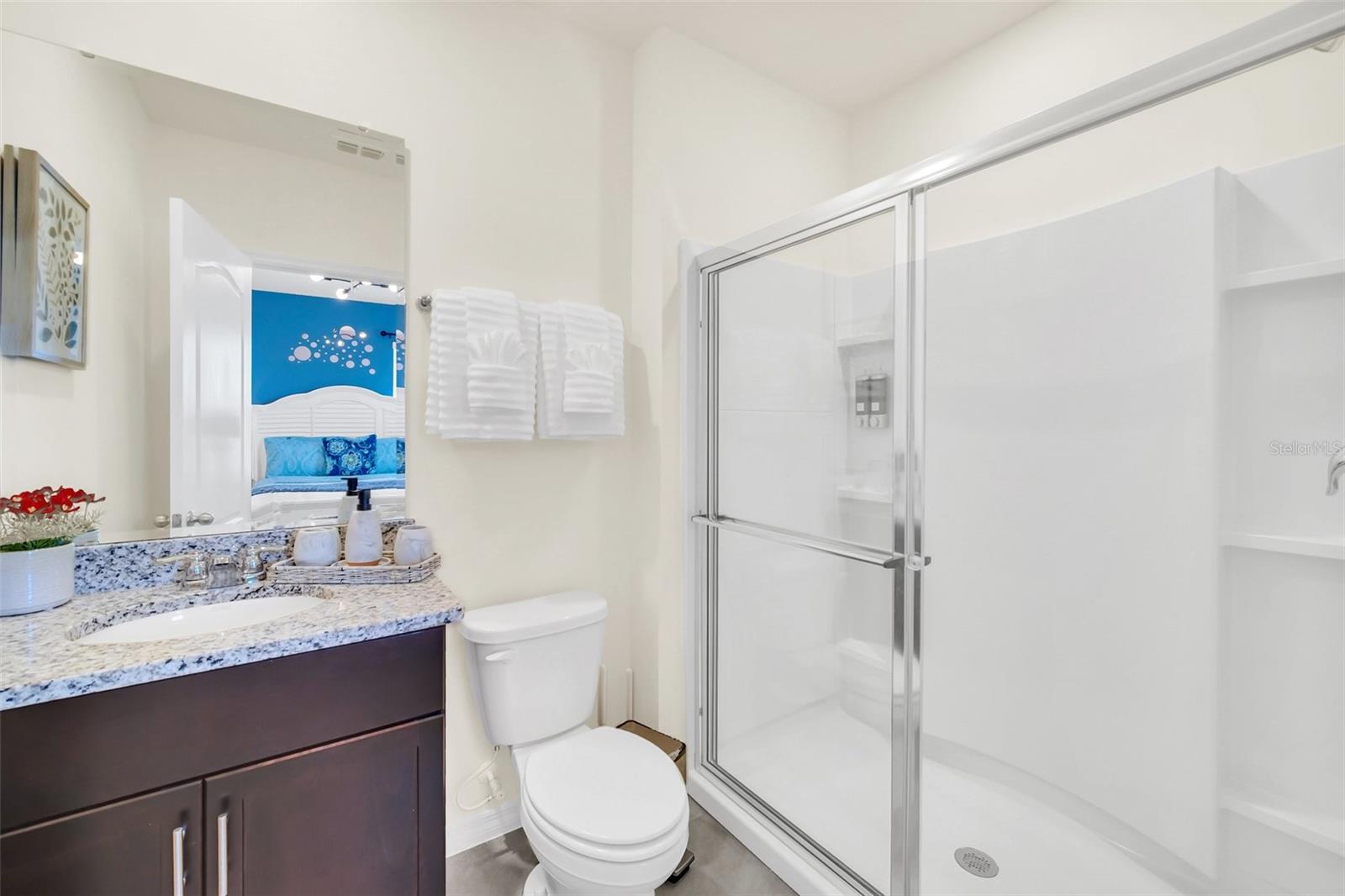 Image 37 of 65 For 7712 Oakmoss Loop