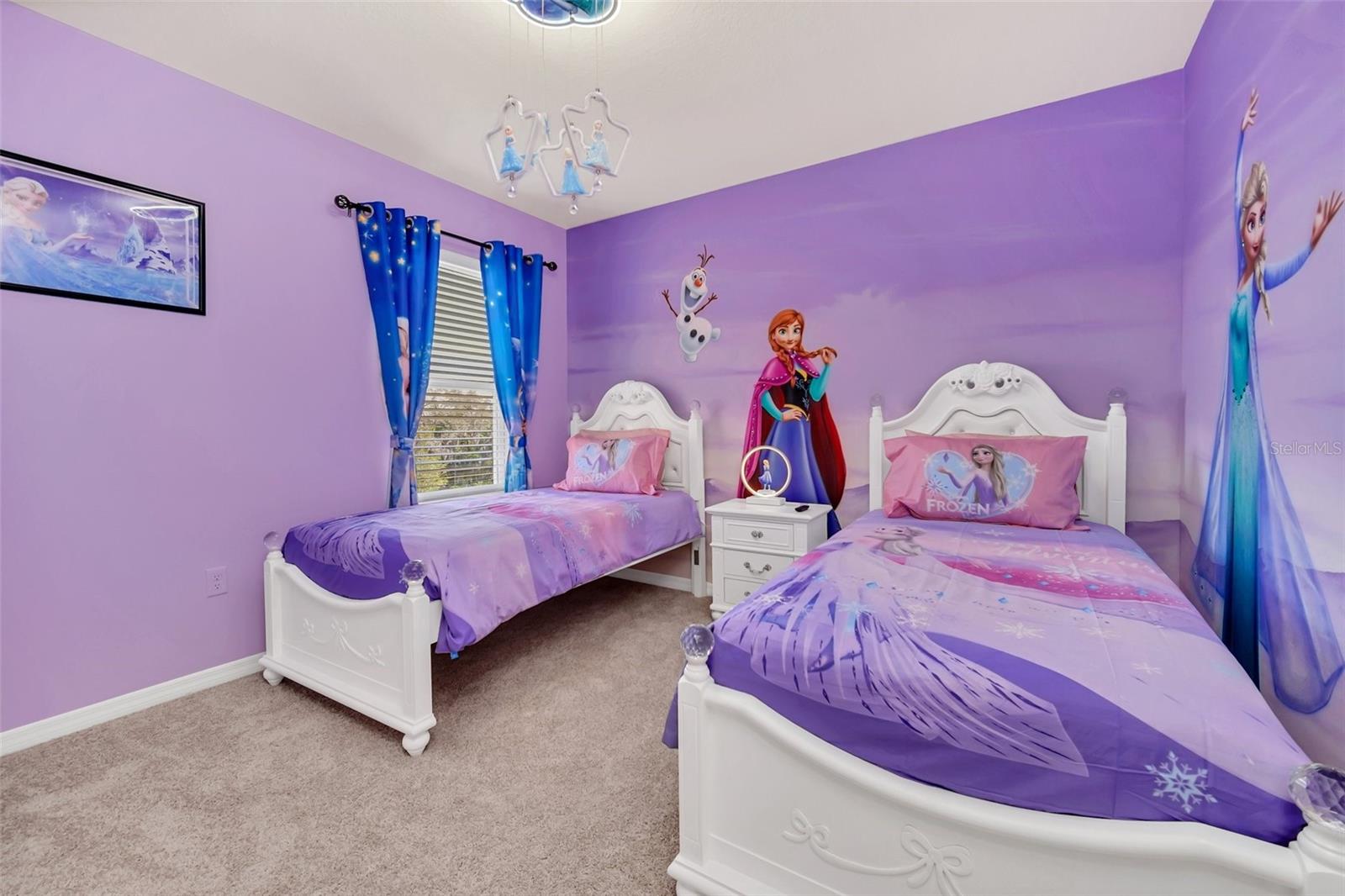 Image 41 of 65 For 7712 Oakmoss Loop