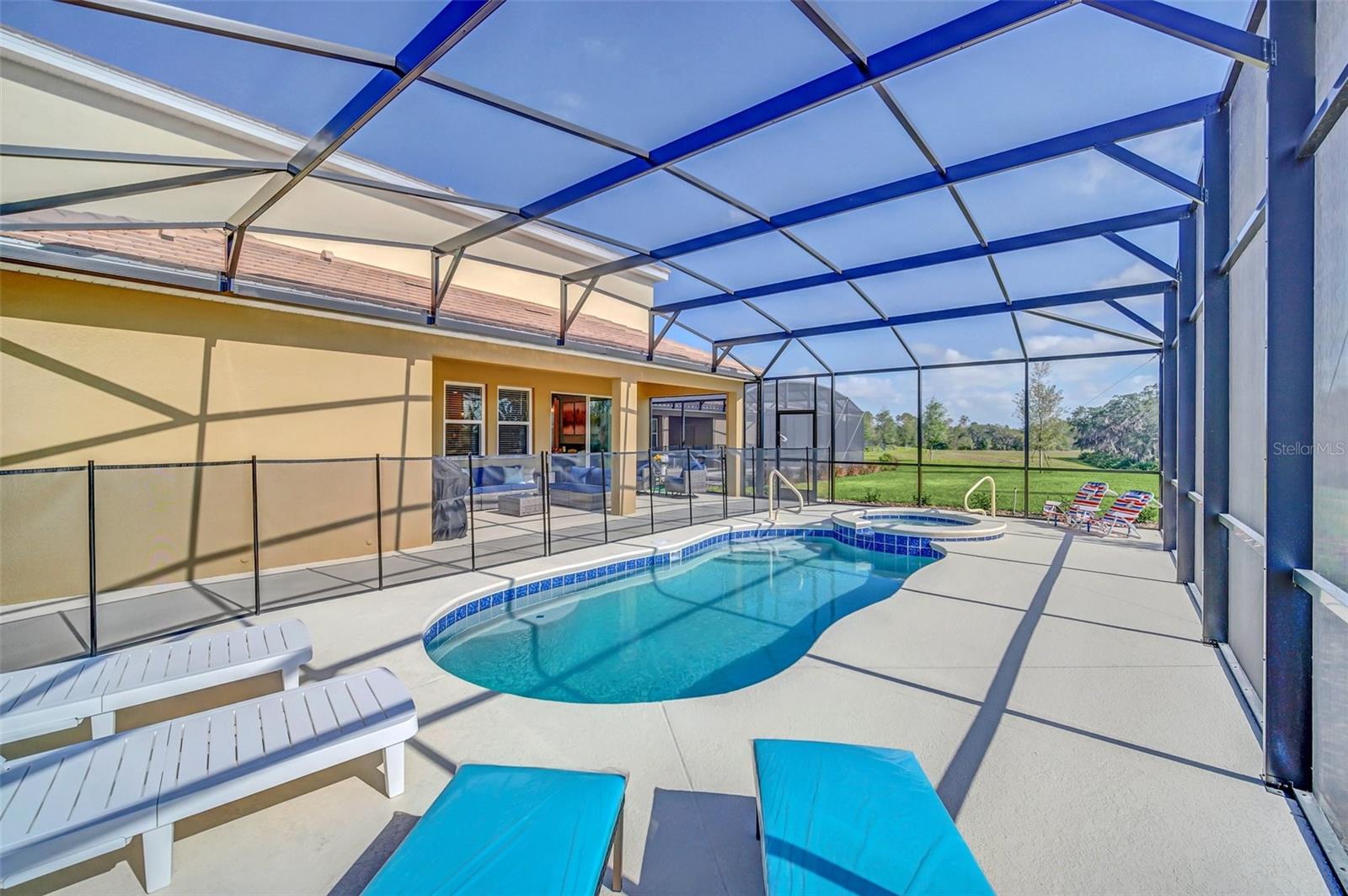 Image 53 of 65 For 7712 Oakmoss Loop