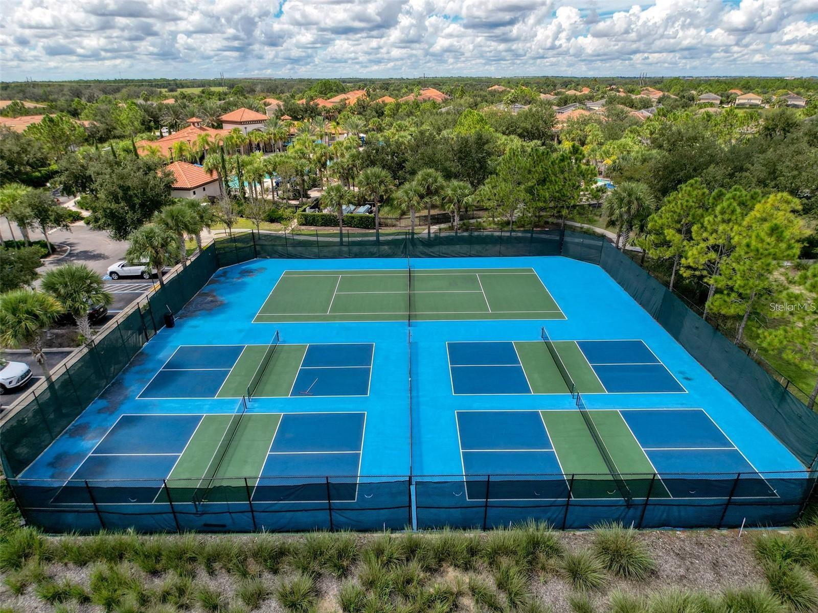 Image 63 of 65 For 7712 Oakmoss Loop