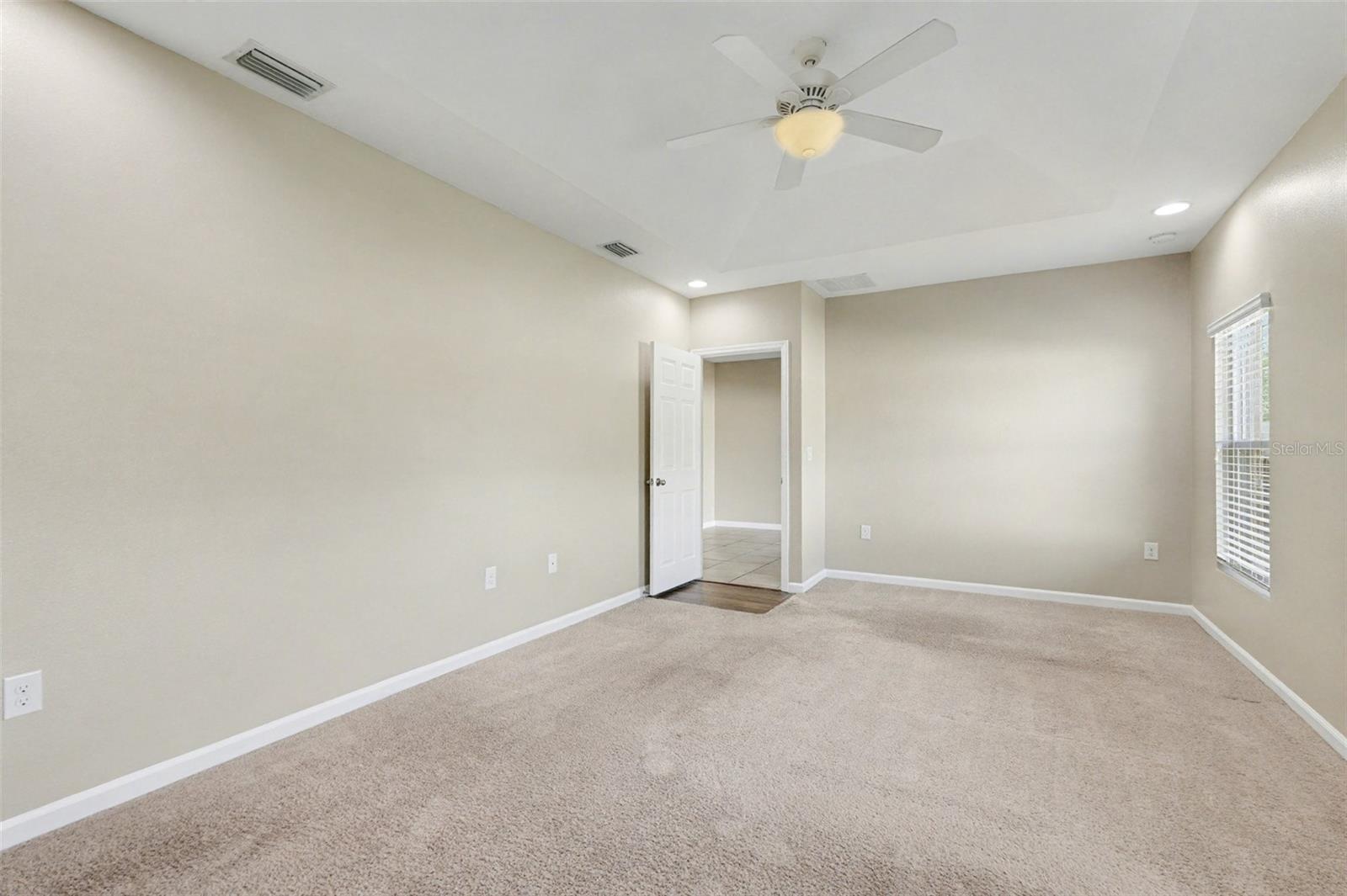 Image 12 of 15 For 3910 Harvest Circle