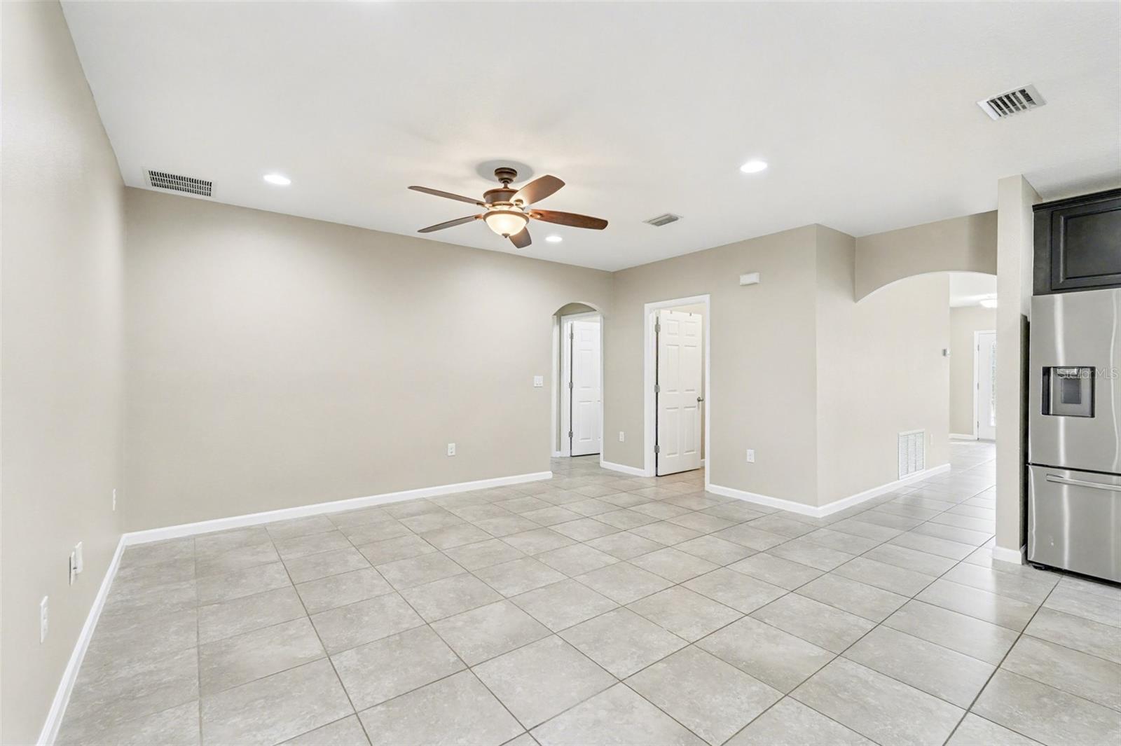 Image 8 of 15 For 3910 Harvest Circle