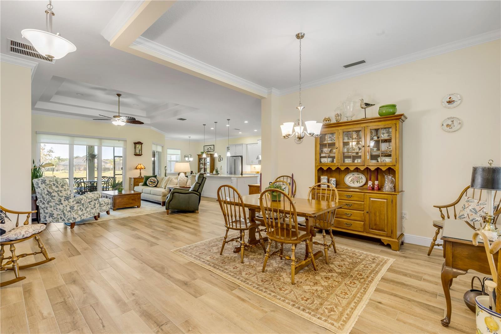 Image 6 of 37 For 1324 Tullamore Boulevard