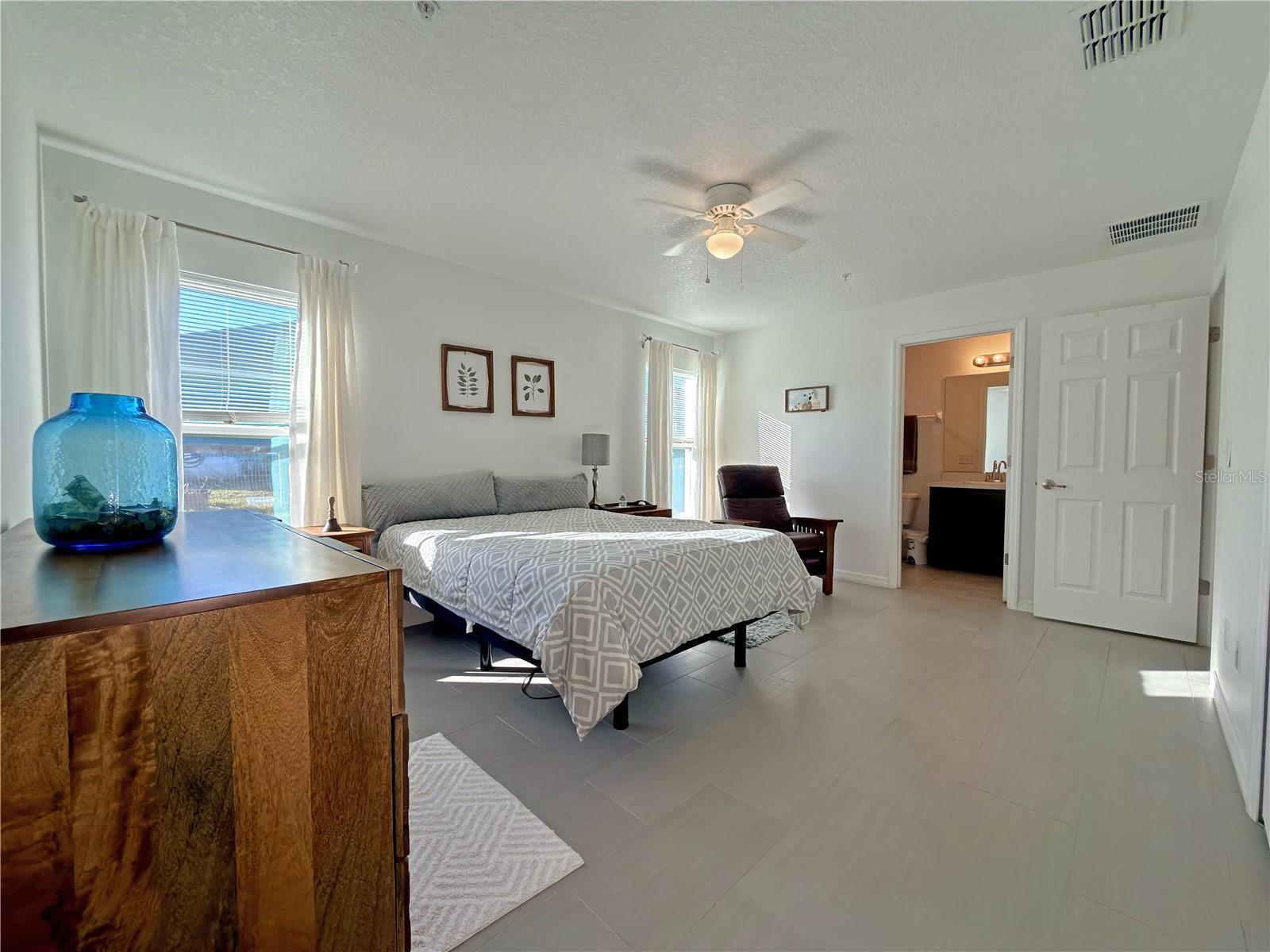 Image 13 of 31 For 13642 Citrus Farms Drive