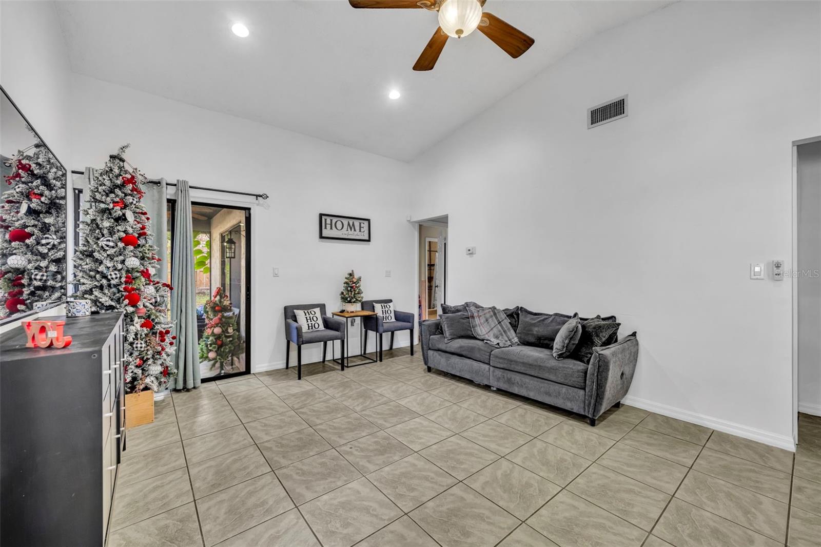 Image 3 of 24 For 1831 Summit Chase Avenue