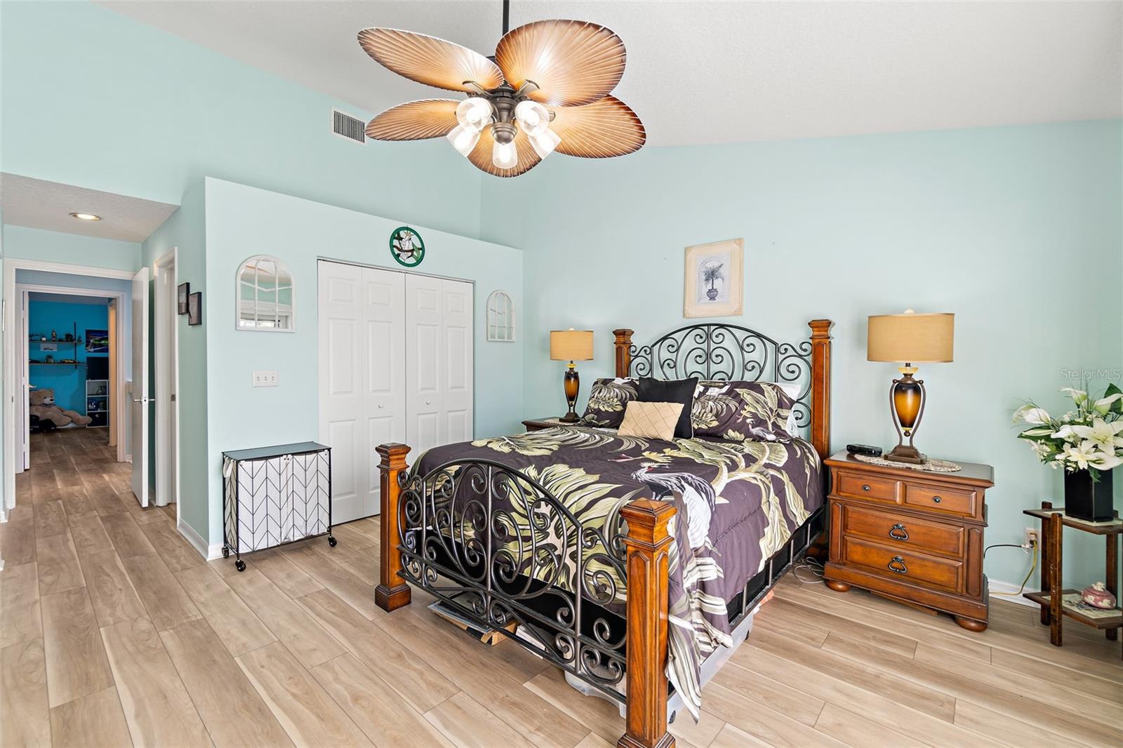 Image 20 of 37 For 145 Escambia Lane 103