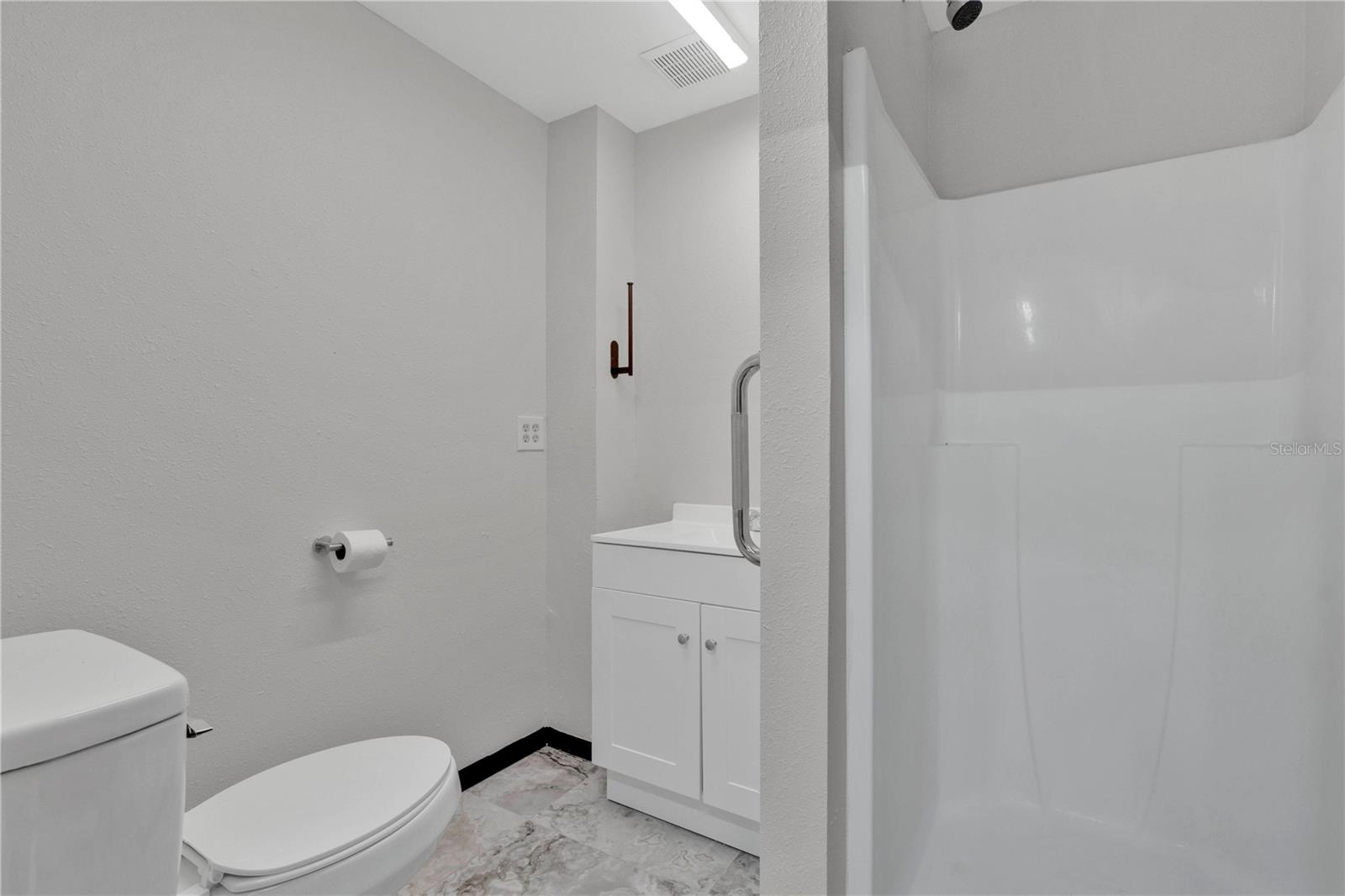 Image 17 of 47 For 5515 Orange Avenue