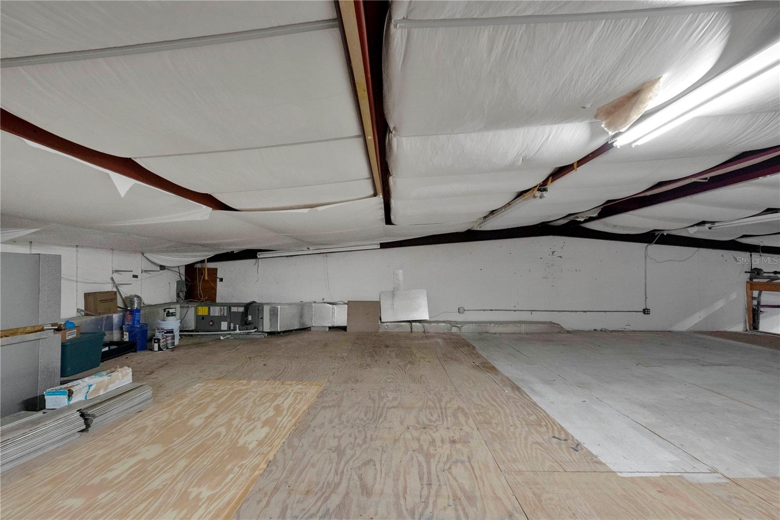 Image 28 of 47 For 5515 Orange Avenue