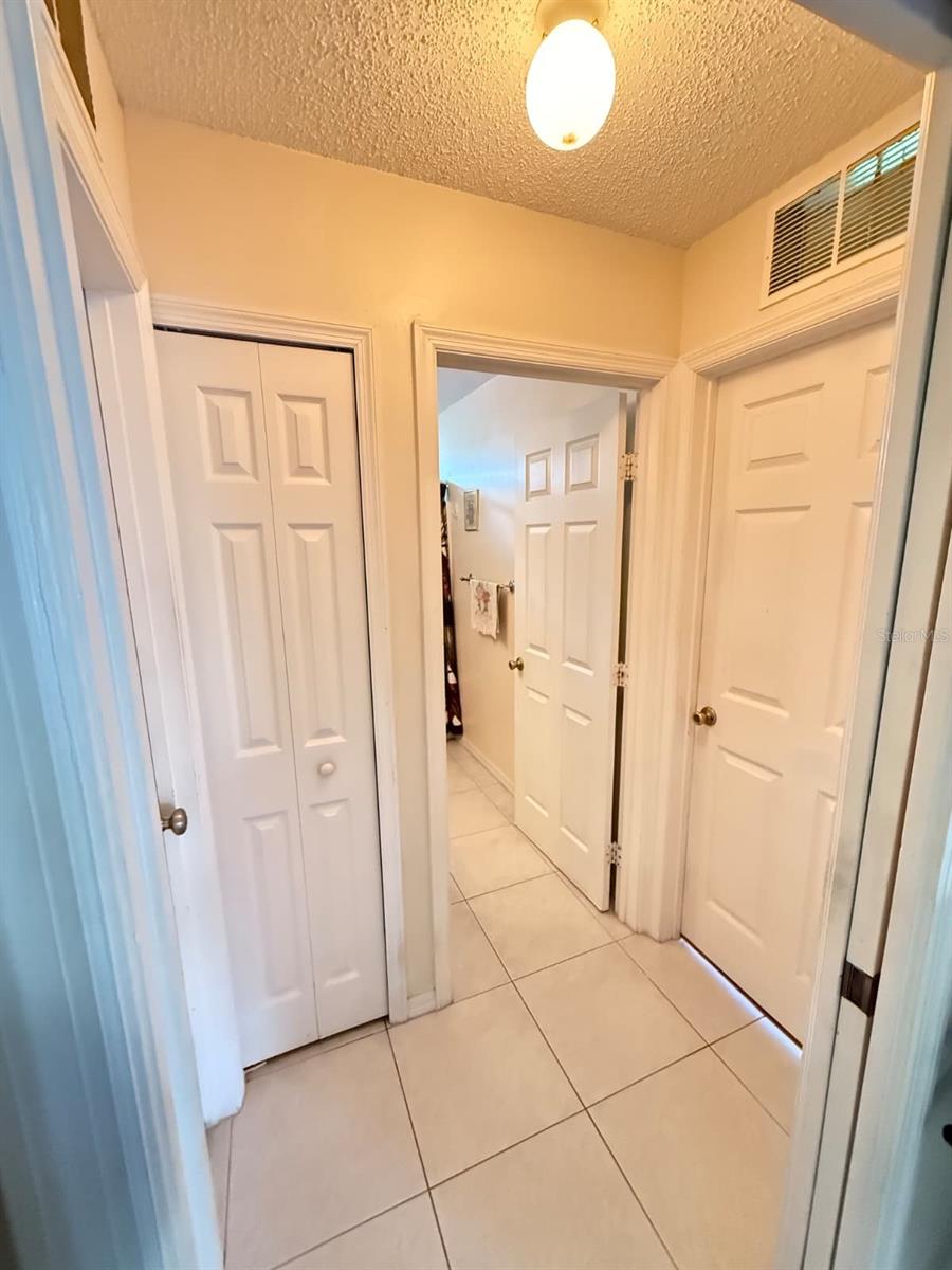 Image 8 of 29 For 5338 South Crisona Circle