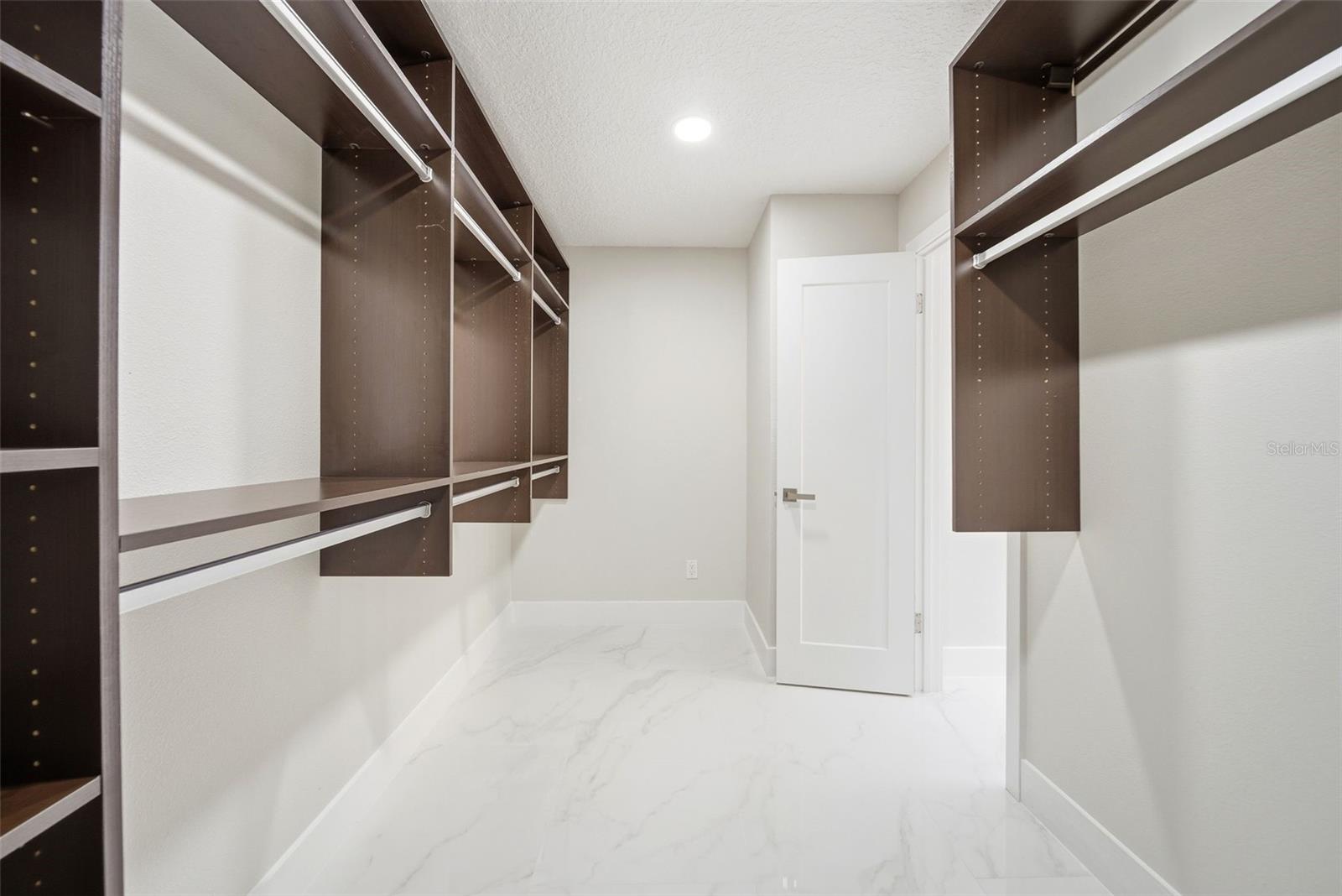 Image 20 of 44 For 7655 Persian Court