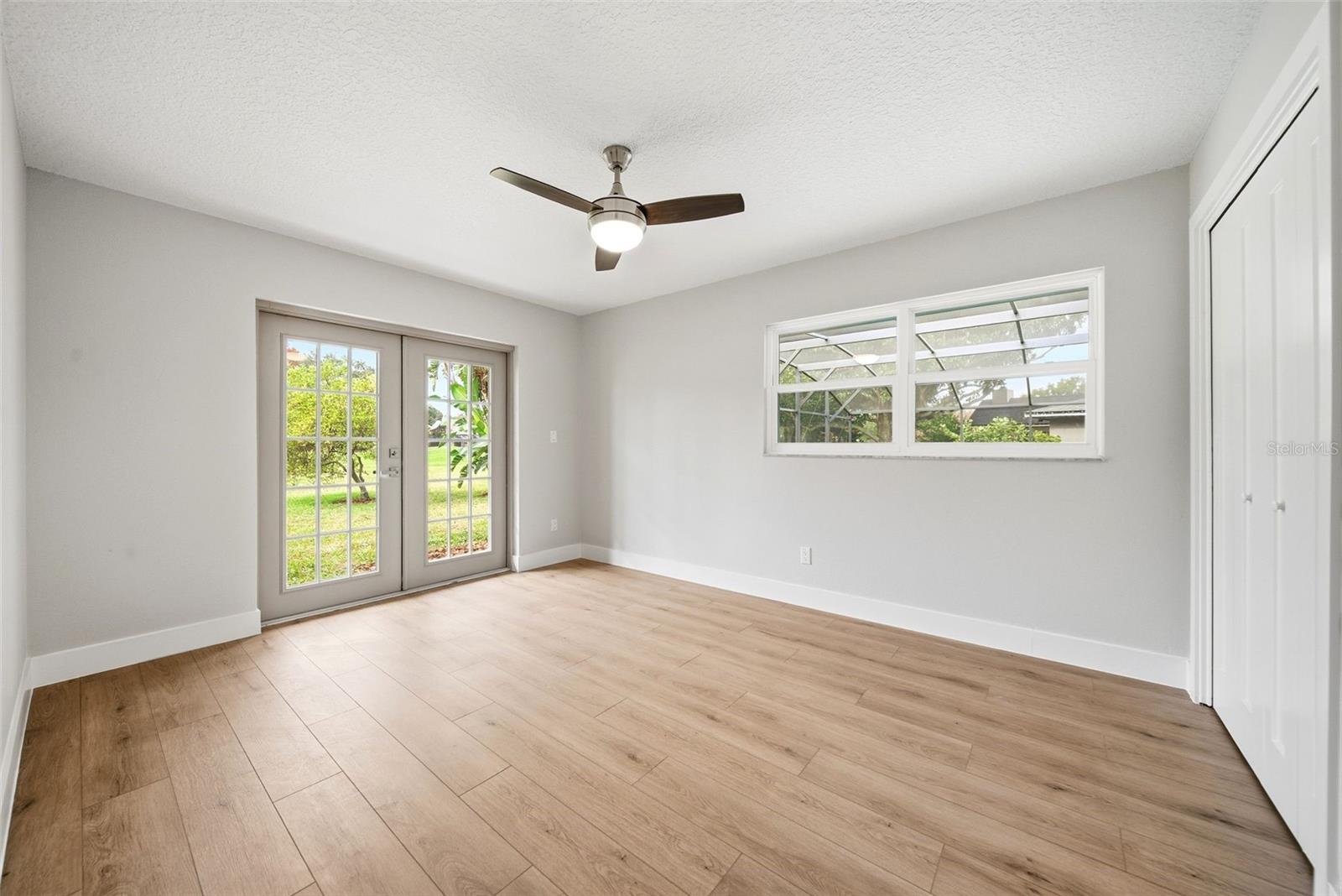 Image 28 of 44 For 7655 Persian Court