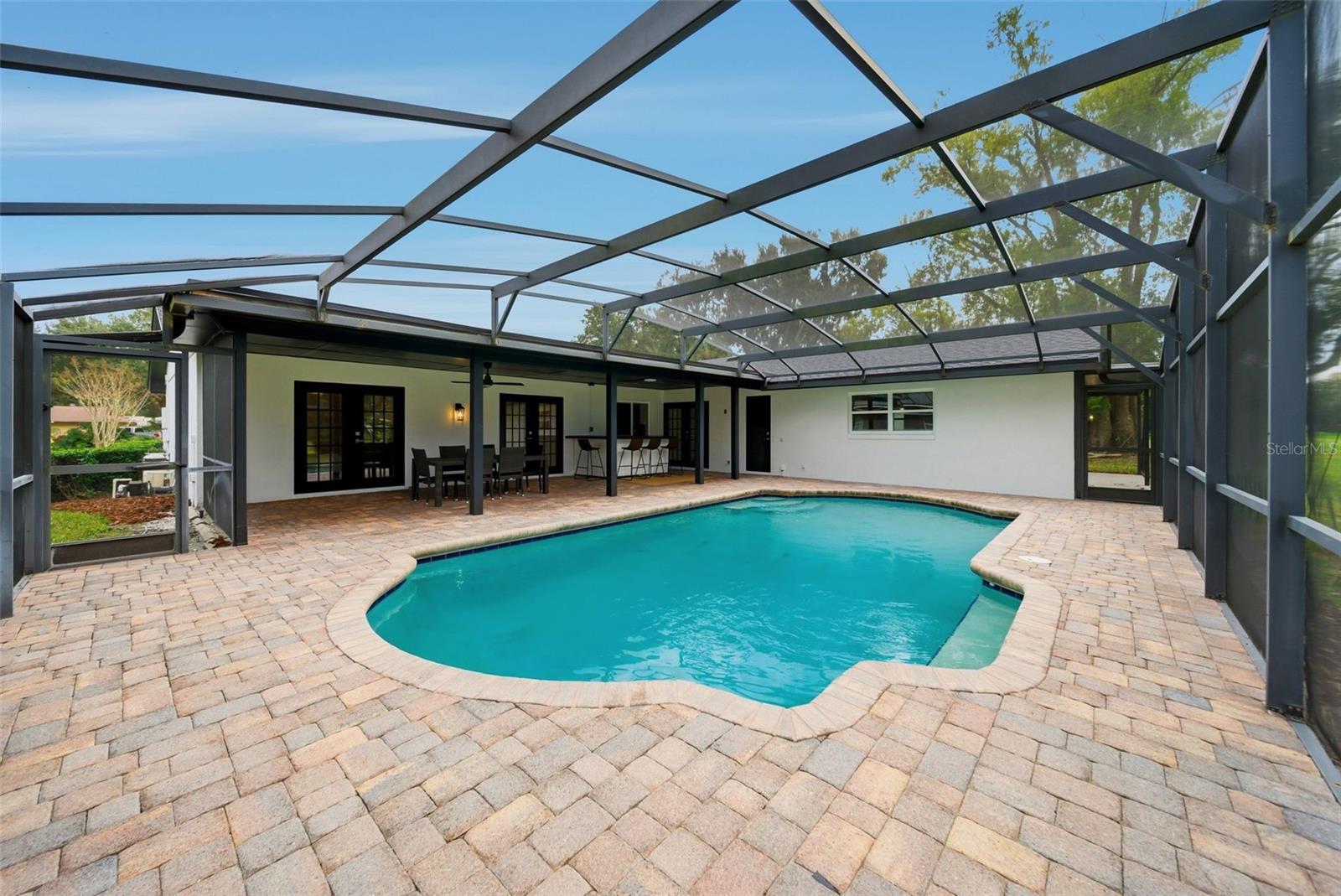 Image 34 of 44 For 7655 Persian Court