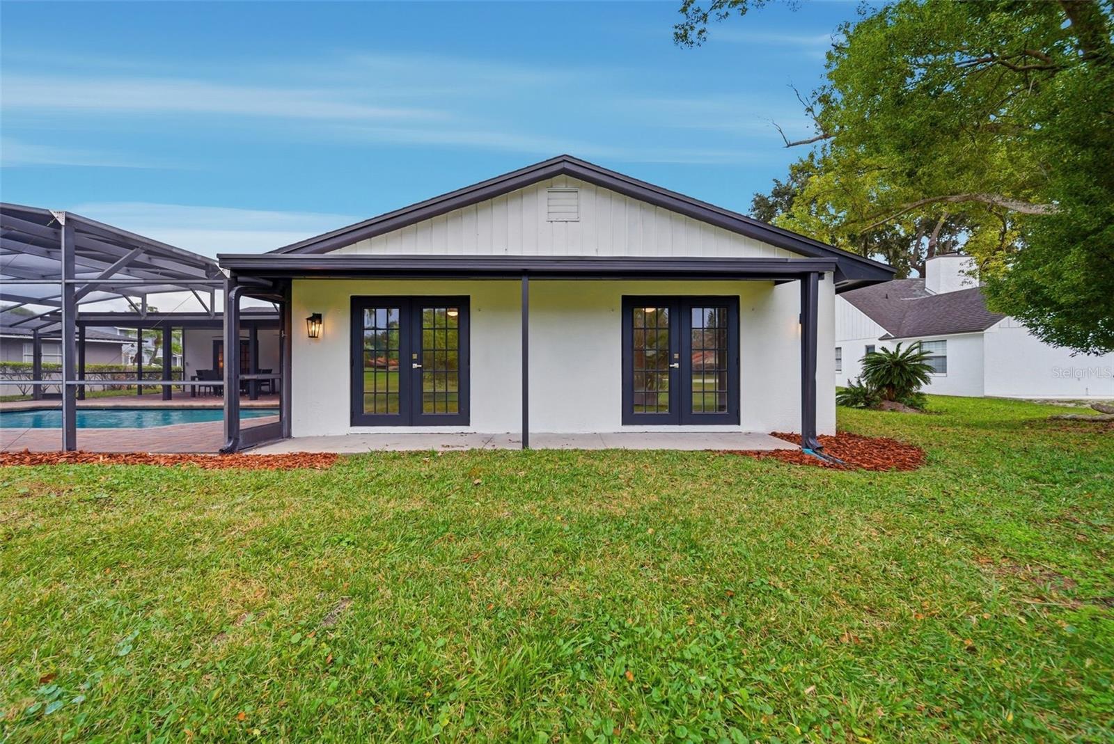 Image 35 of 44 For 7655 Persian Court