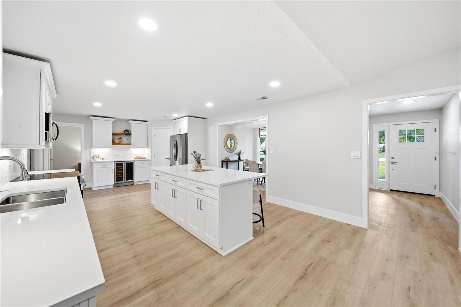 Image 8 of 44 For 7655 Persian Court