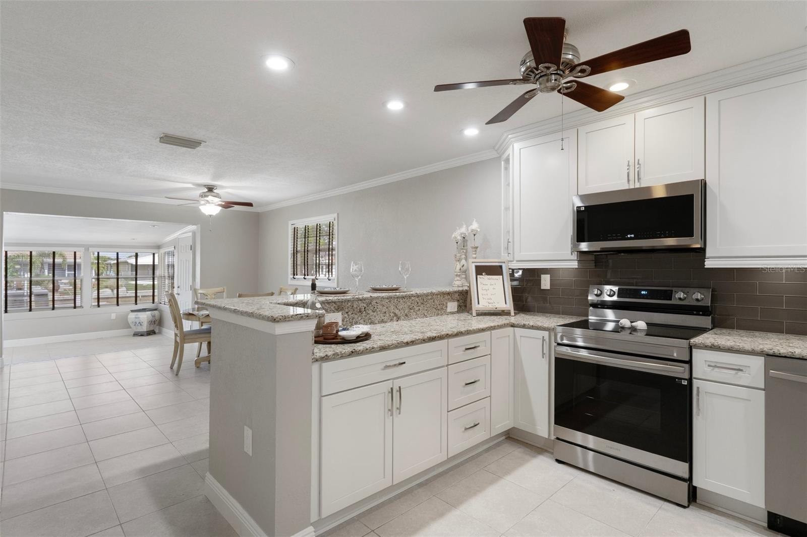 Image 17 of 50 For 5045 Pelican Drive