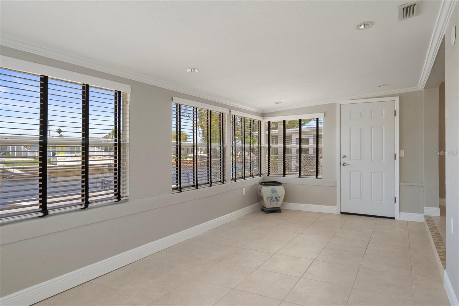 Image 20 of 50 For 5045 Pelican Drive