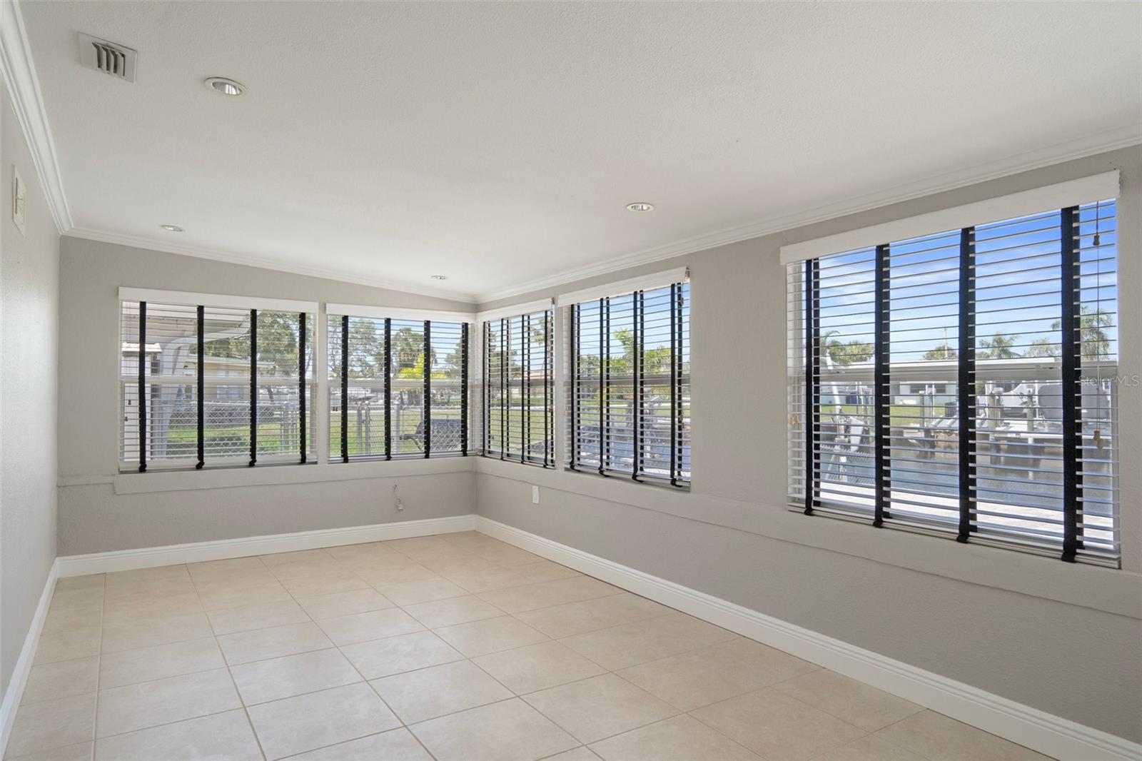 Image 21 of 50 For 5045 Pelican Drive