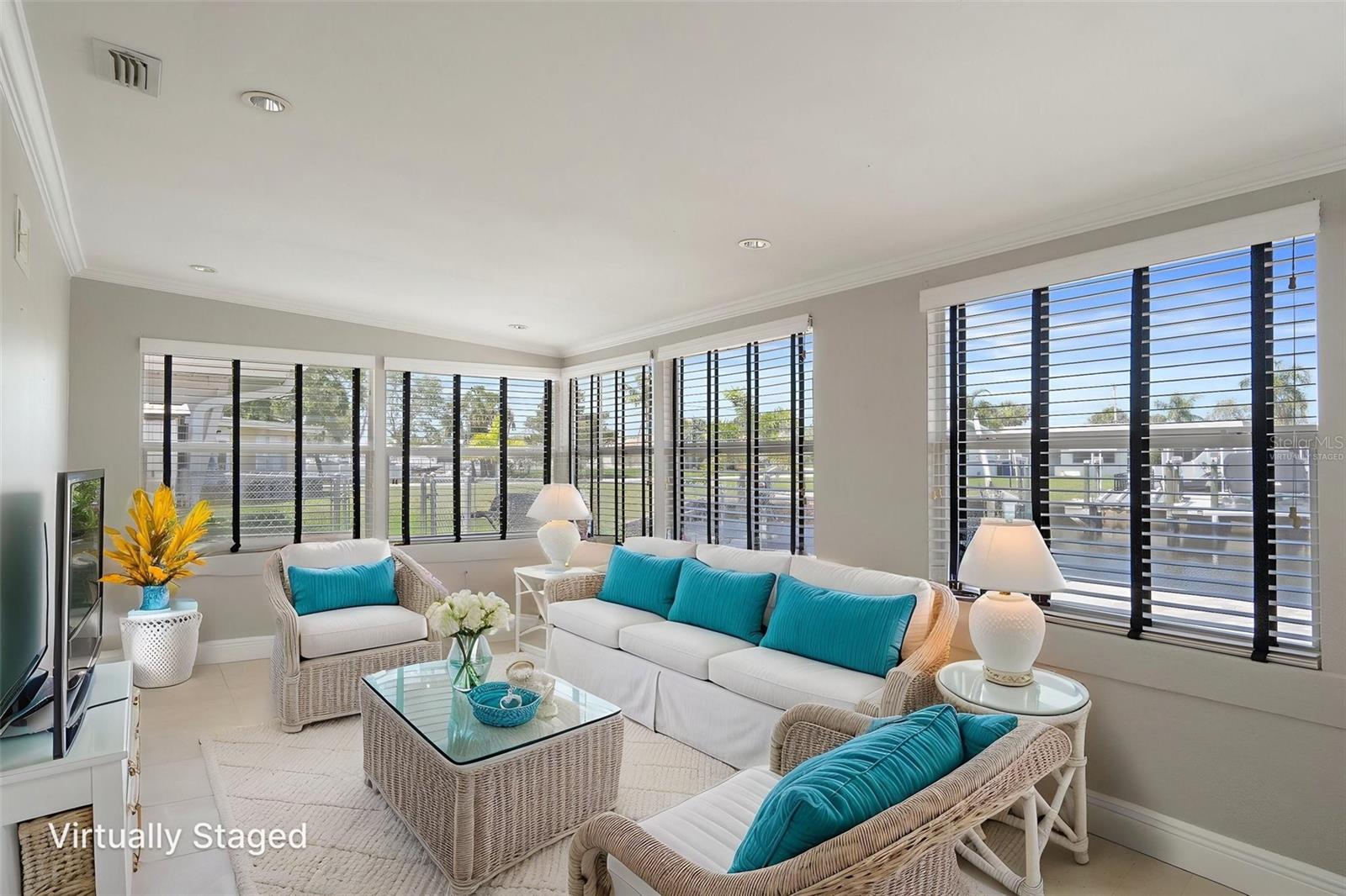 Image 22 of 50 For 5045 Pelican Drive