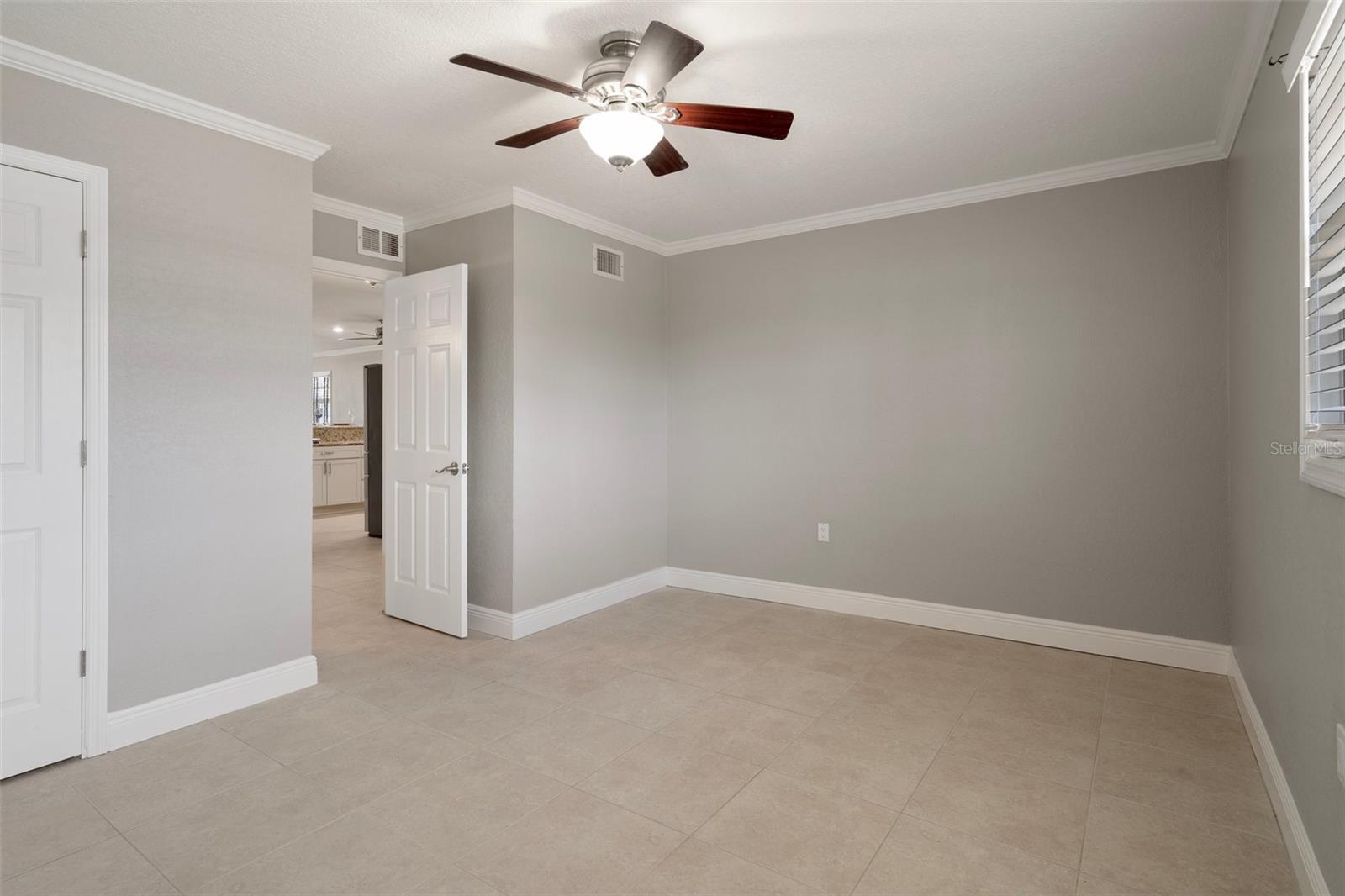 Image 29 of 50 For 5045 Pelican Drive