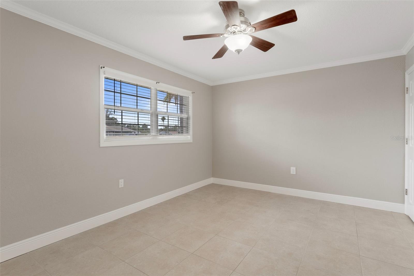 Image 31 of 50 For 5045 Pelican Drive