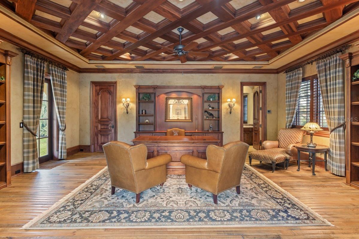 Image 42 of 67 For 2203 Via Tuscany